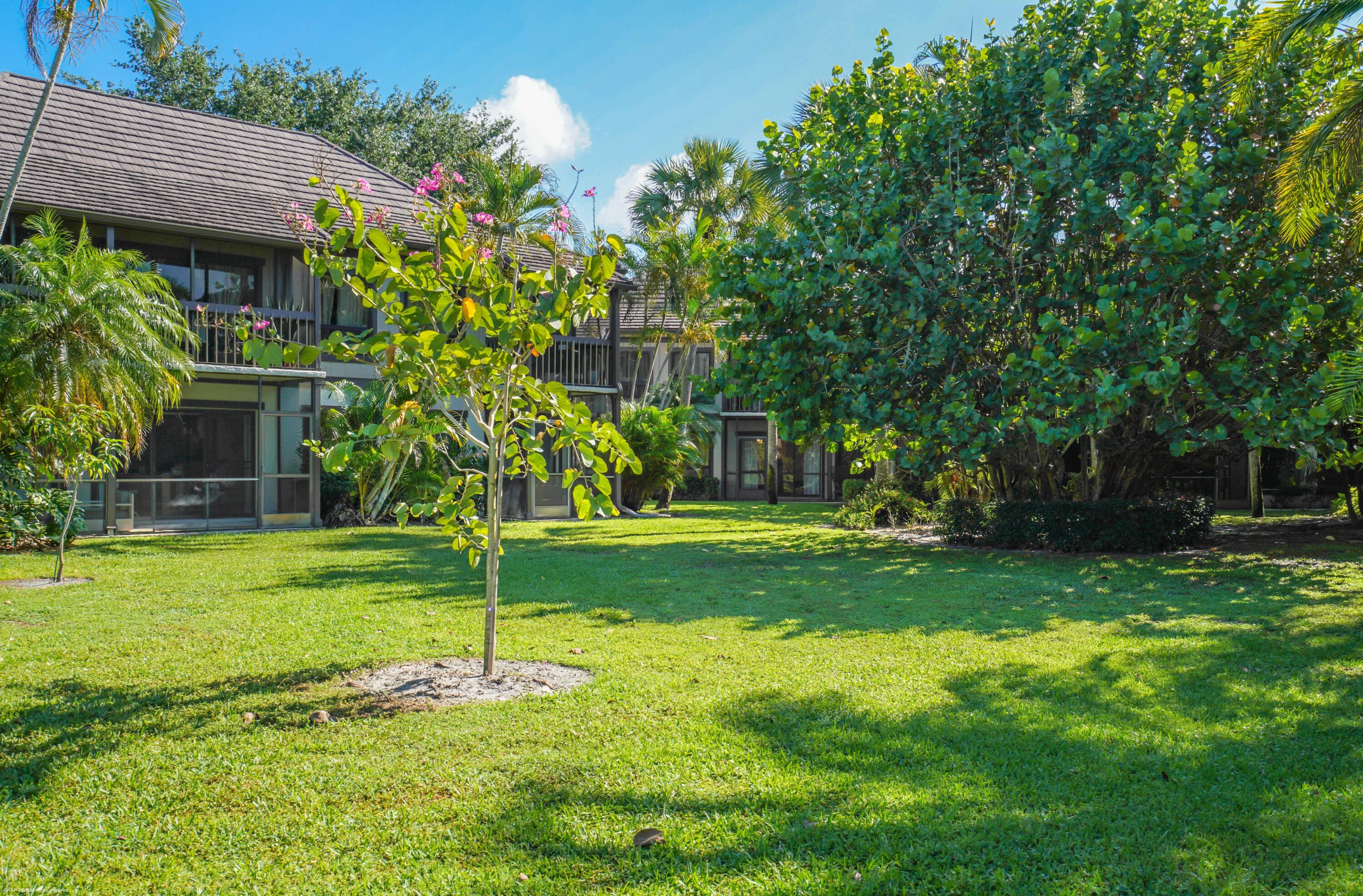 BAGATTELLE CONDO - Residential Lease