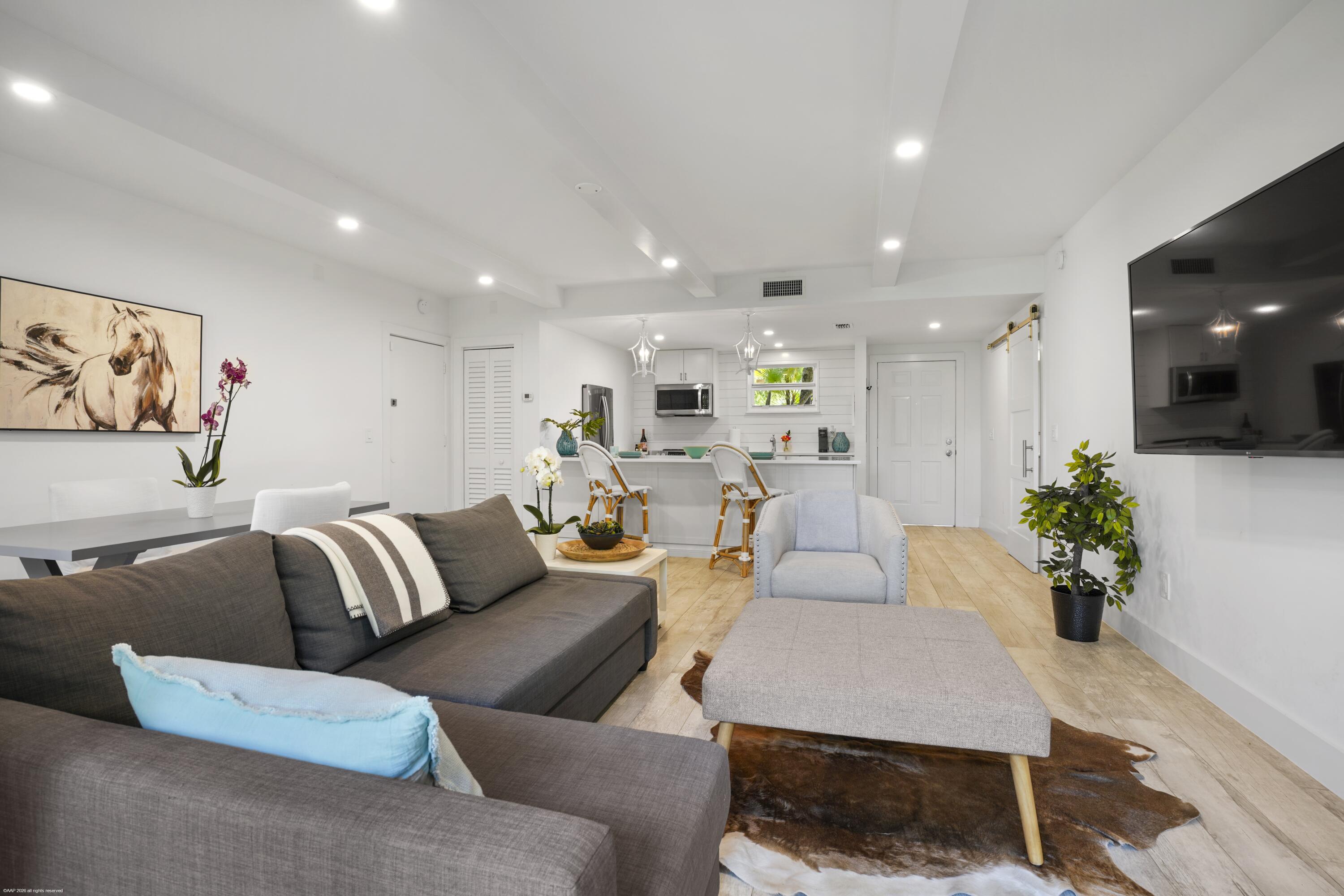 BAGATTELLE CONDO - Residential Lease