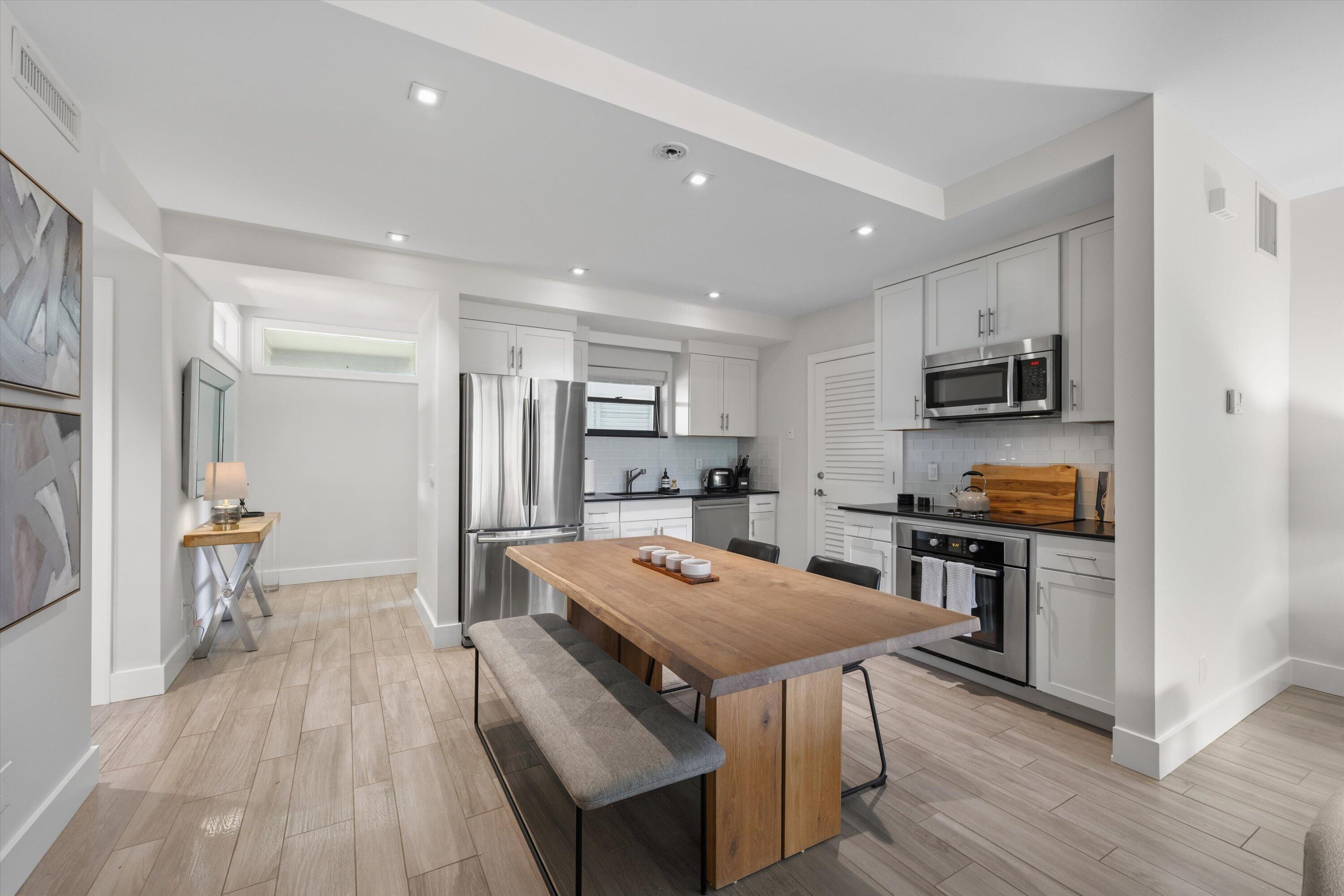 PEBBLEWOOD CONDO - Residential Lease