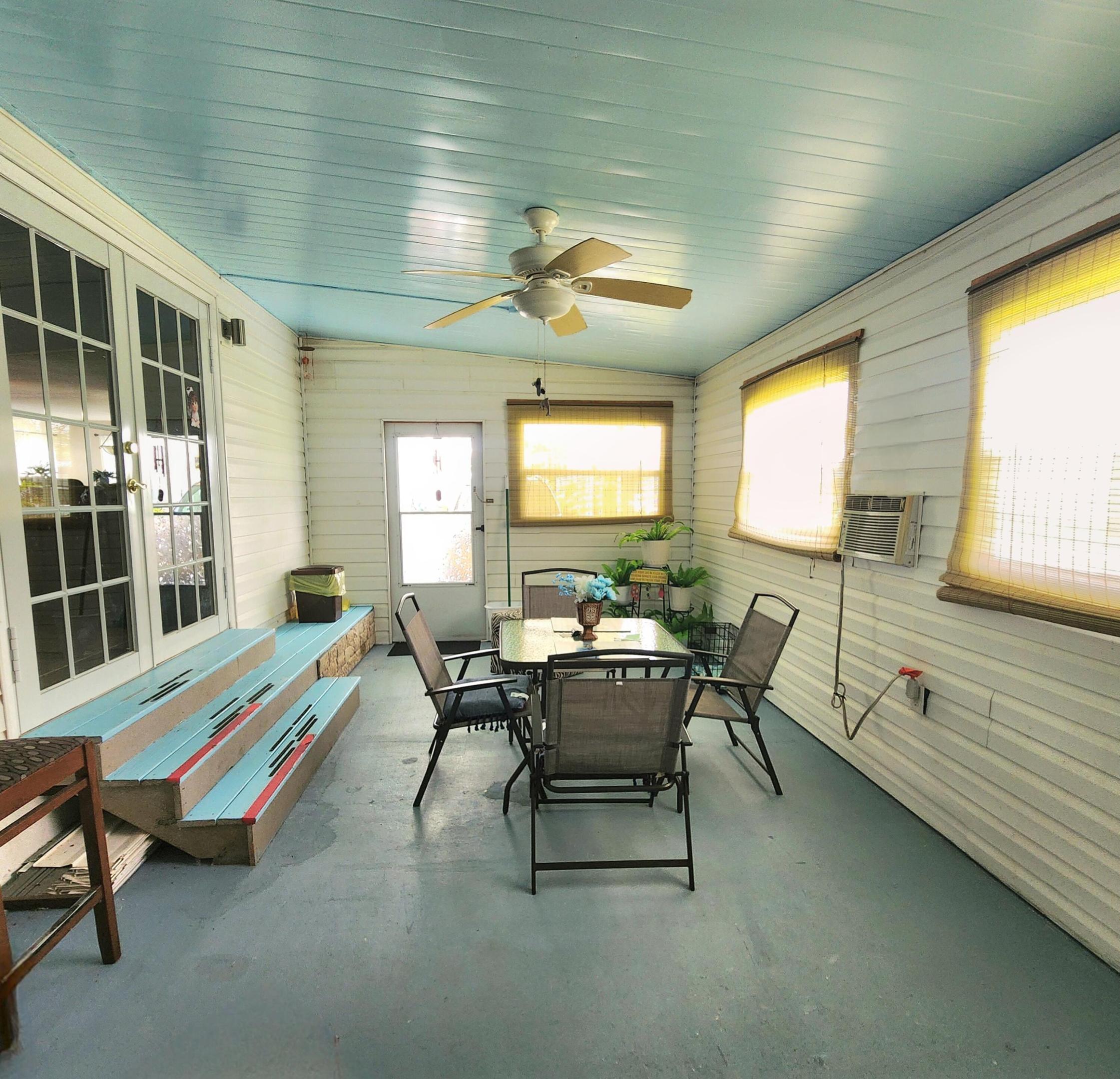 Spanish Lakes Riverfront - Residential