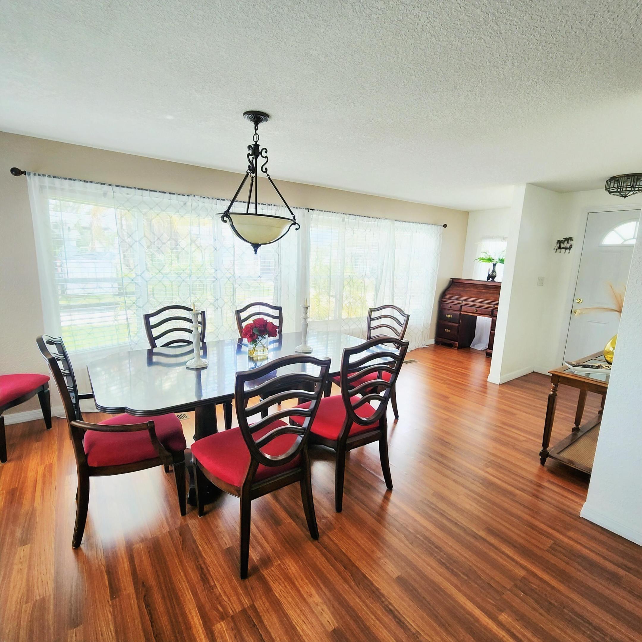 Spanish Lakes Riverfront - Residential