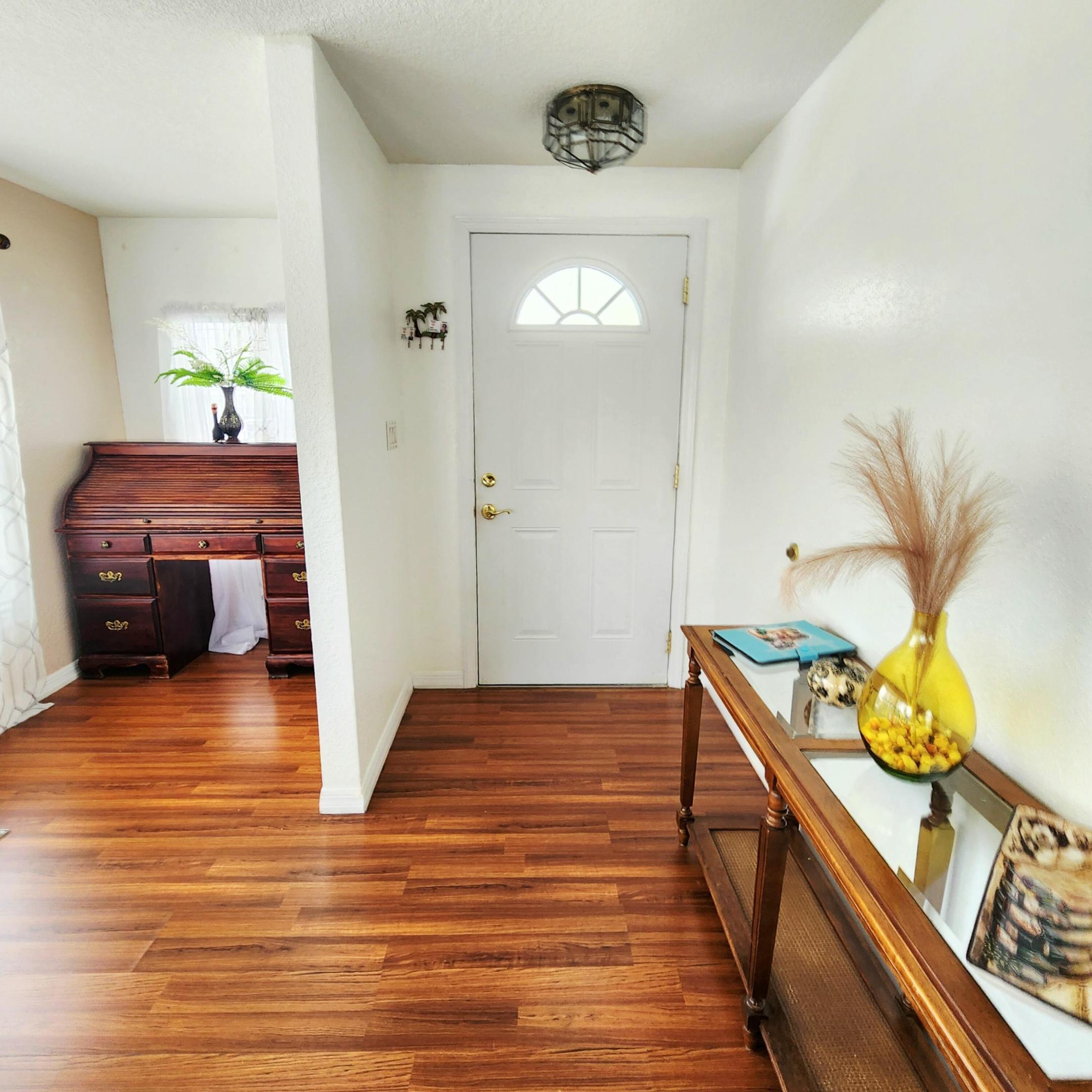 Spanish Lakes Riverfront - Residential