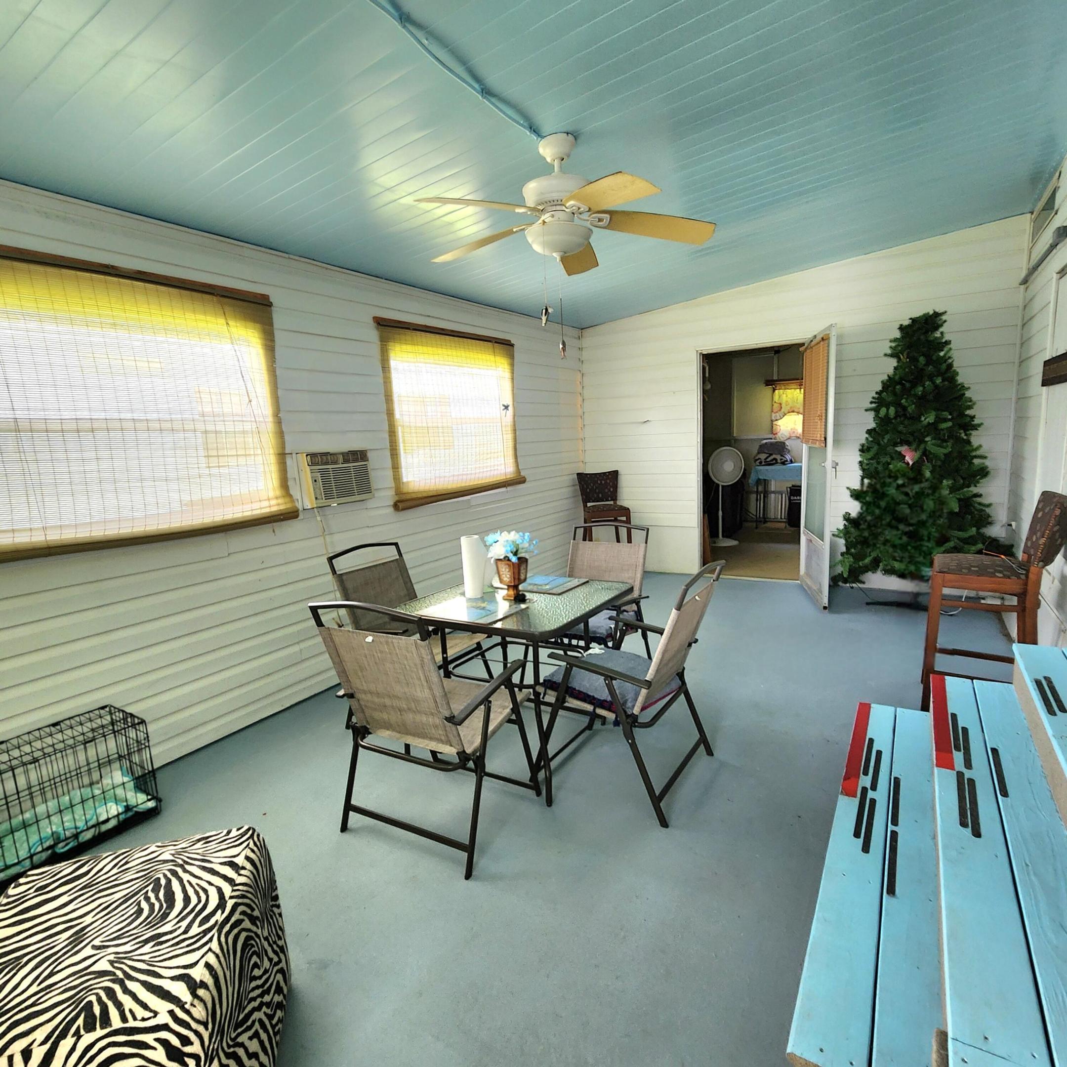 Spanish Lakes Riverfront - Residential
