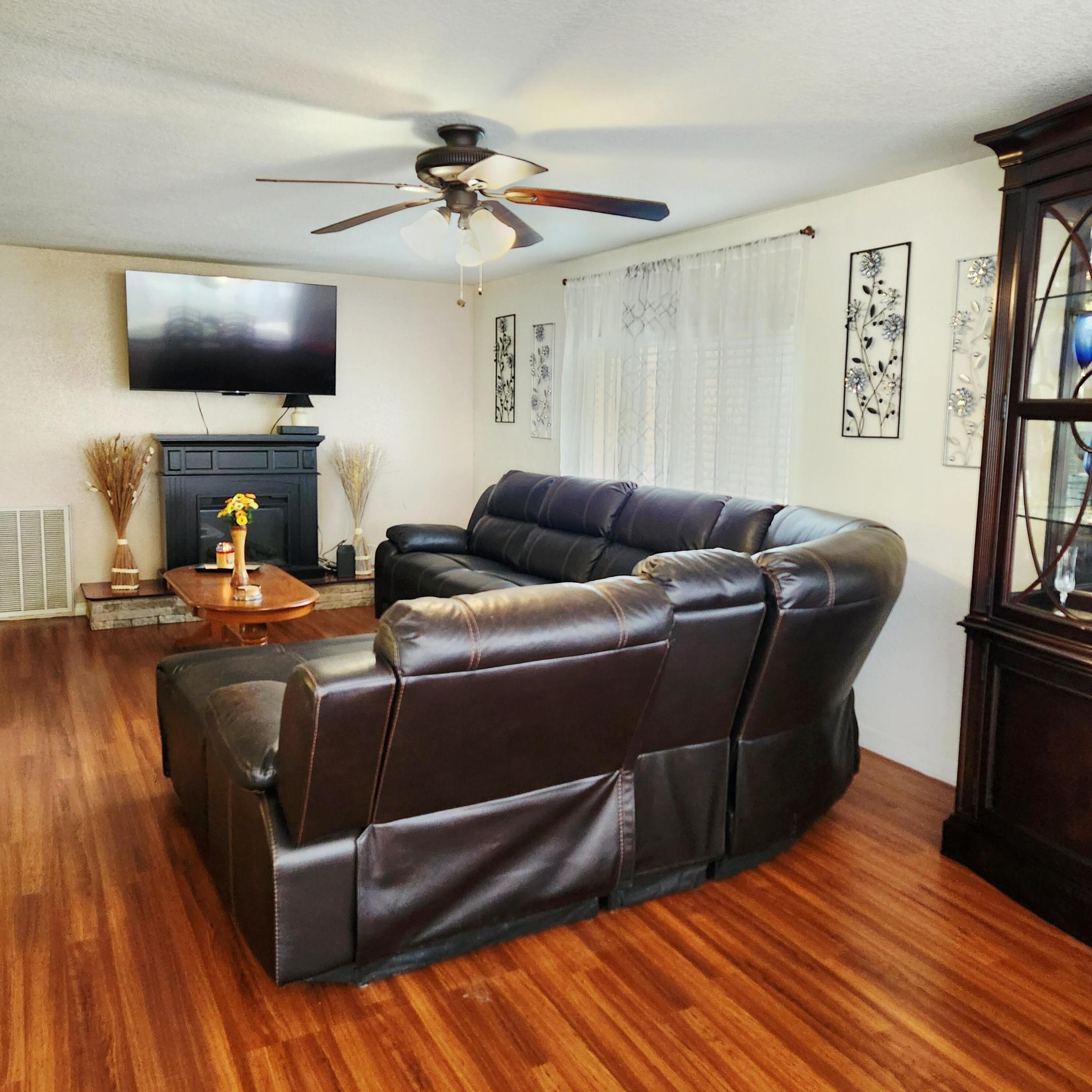 Spanish Lakes Riverfront - Residential