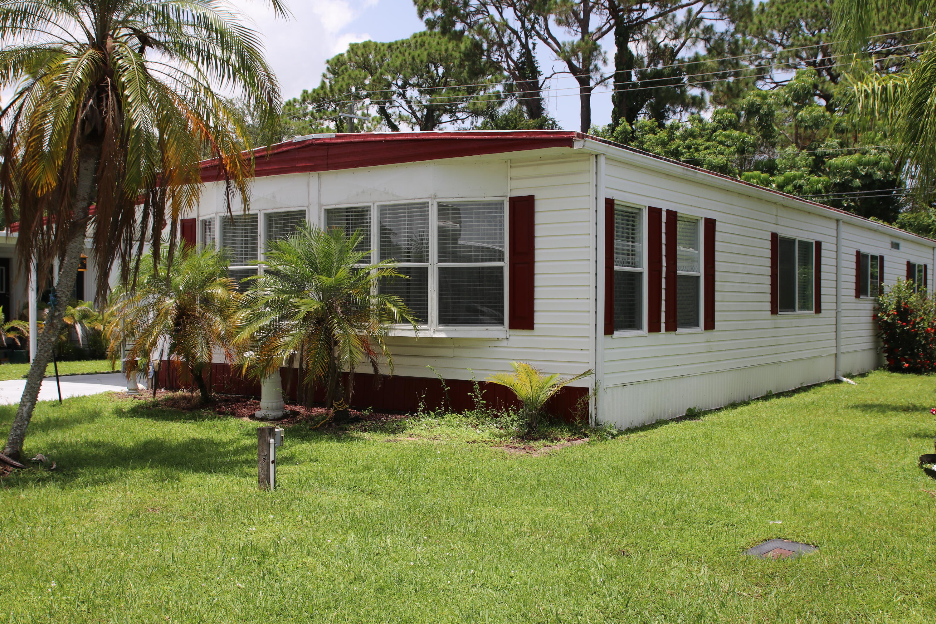 Spanish Lakes Riverfront - Residential