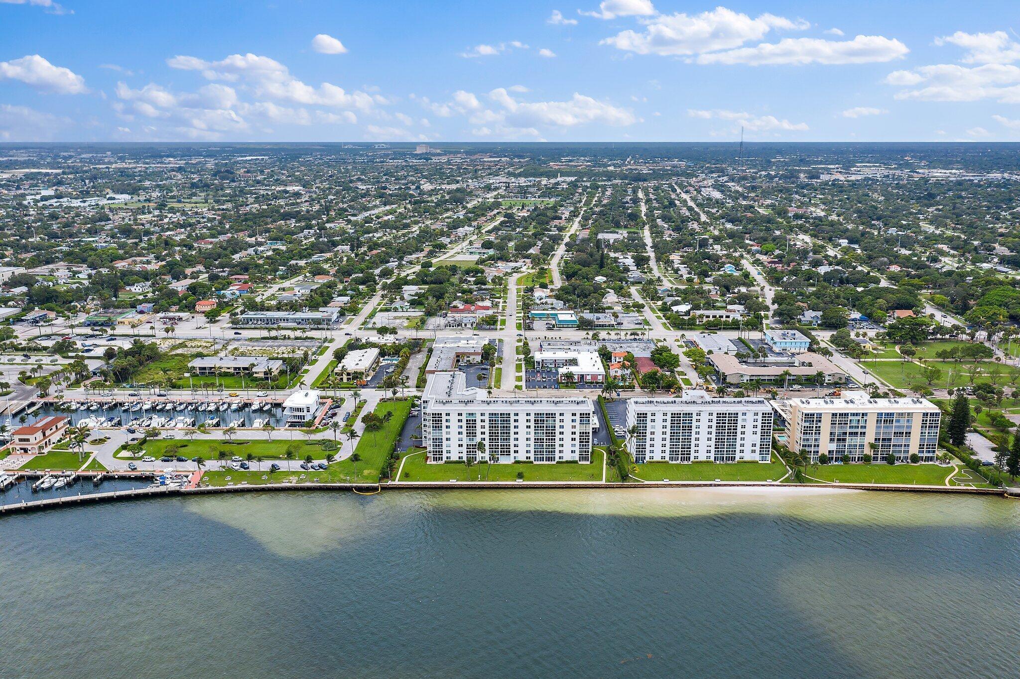 LAKE HARBOUR TOWERS CONDO - Residential Lease