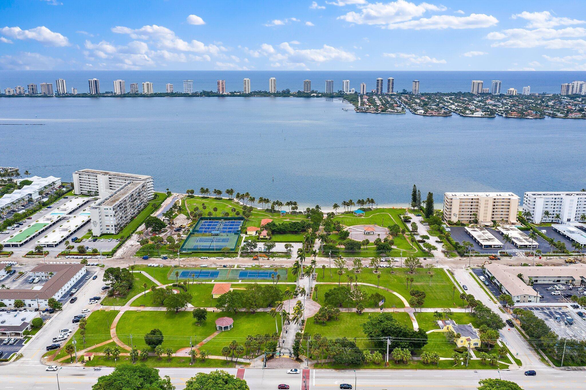 LAKE HARBOUR TOWERS CONDO - Residential Lease