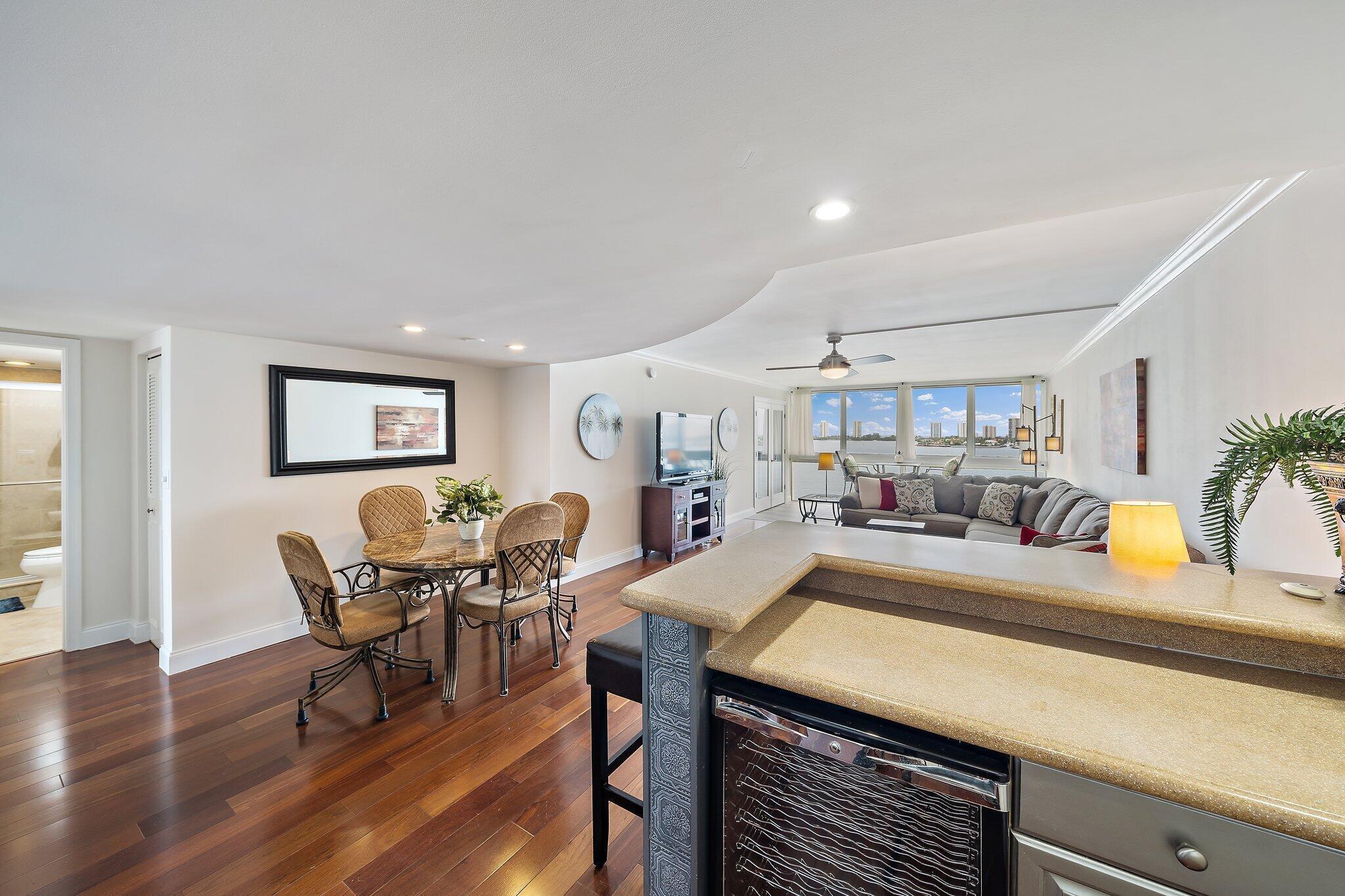 LAKE HARBOUR TOWERS CONDO - Residential Lease