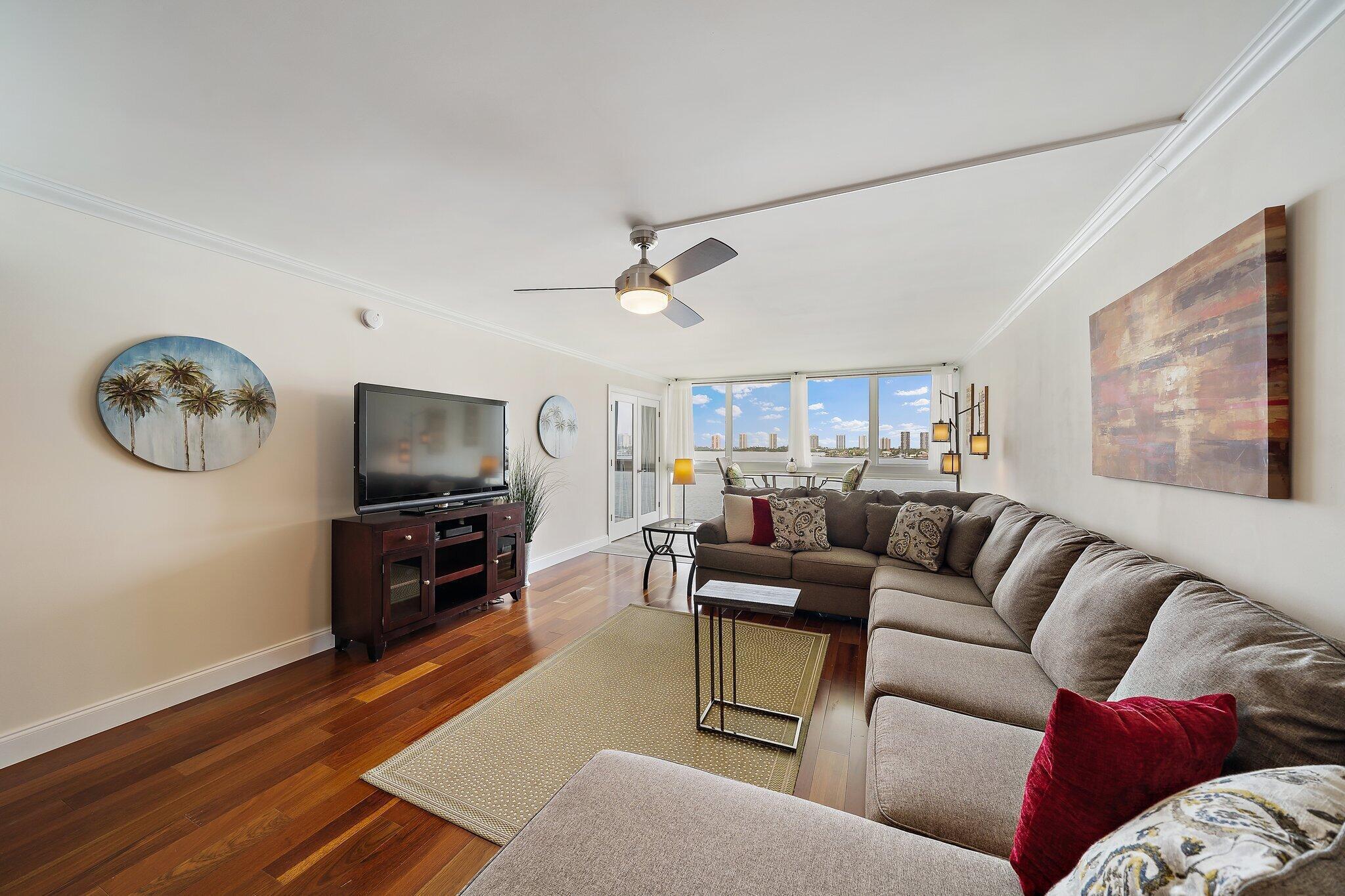 LAKE HARBOUR TOWERS CONDO - Residential Lease