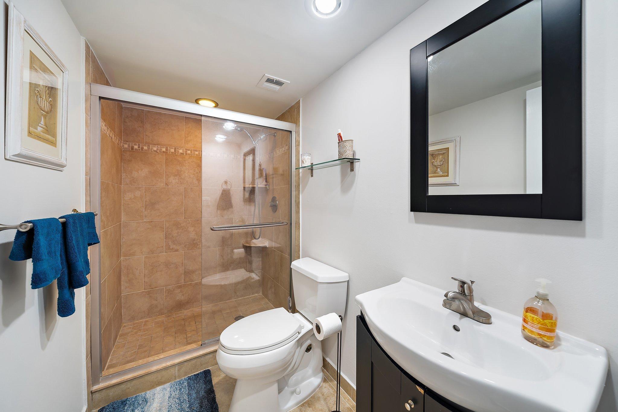 LAKE HARBOUR TOWERS CONDO - Residential Lease