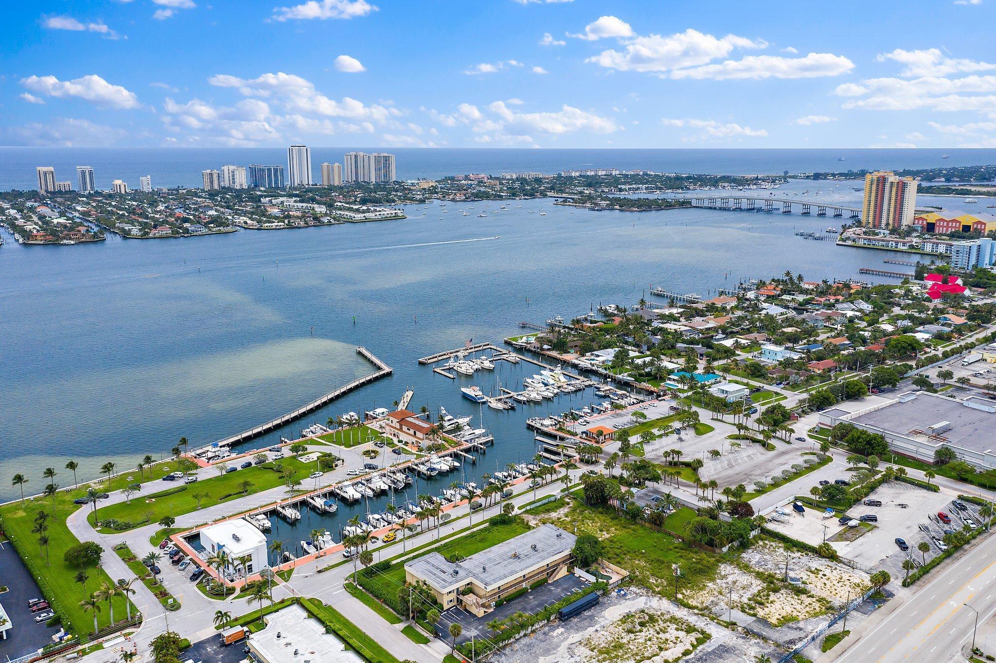 LAKE HARBOUR TOWERS CONDO - Residential Lease