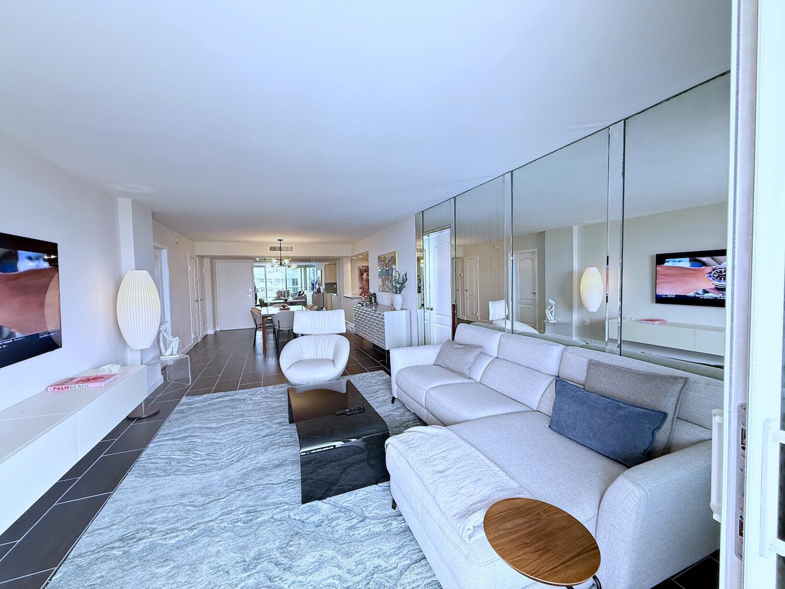 BARCLAY CONDO - Residential Lease