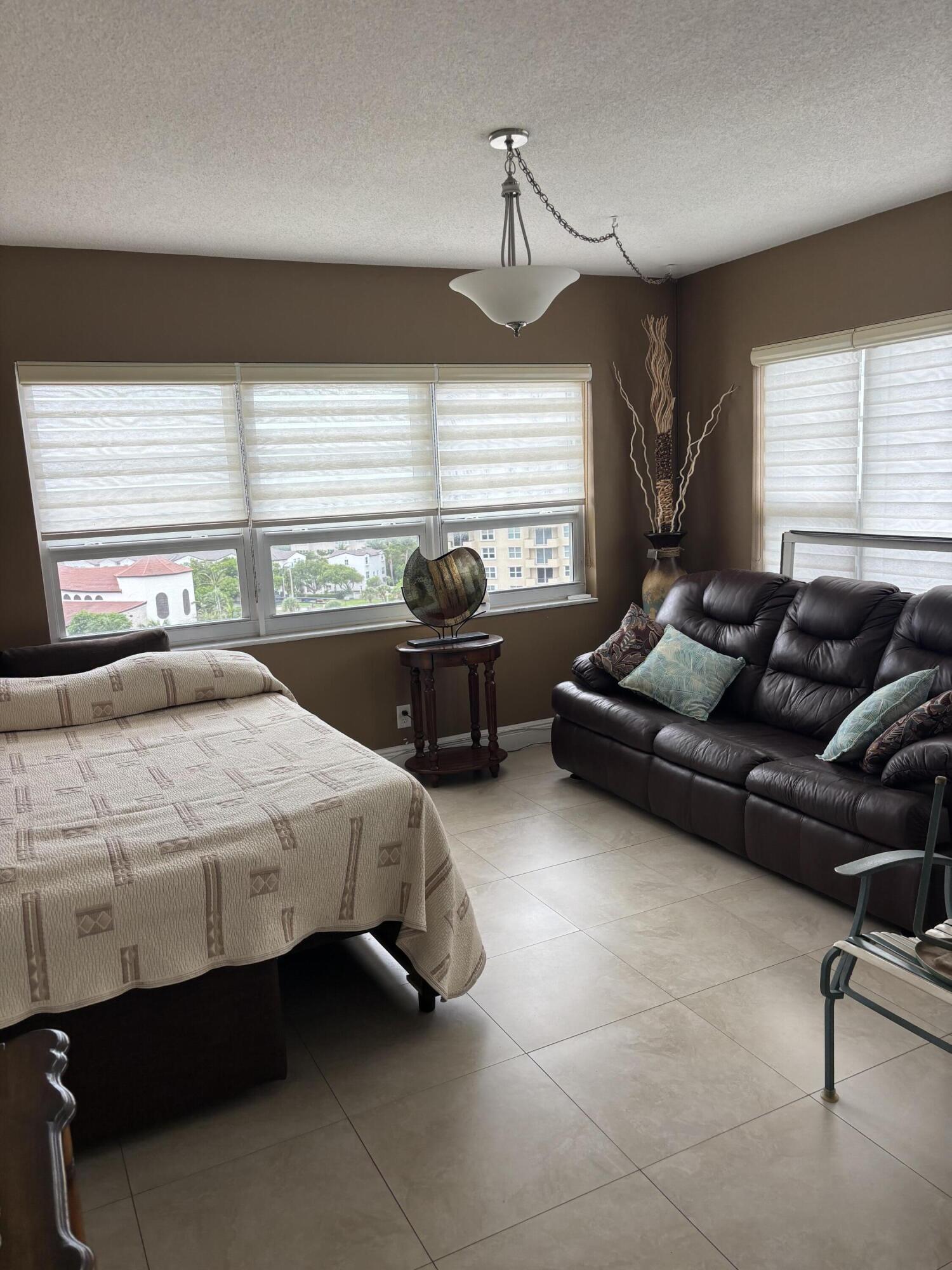 STARLIGHT TOWERS CONDO - Residential Lease
