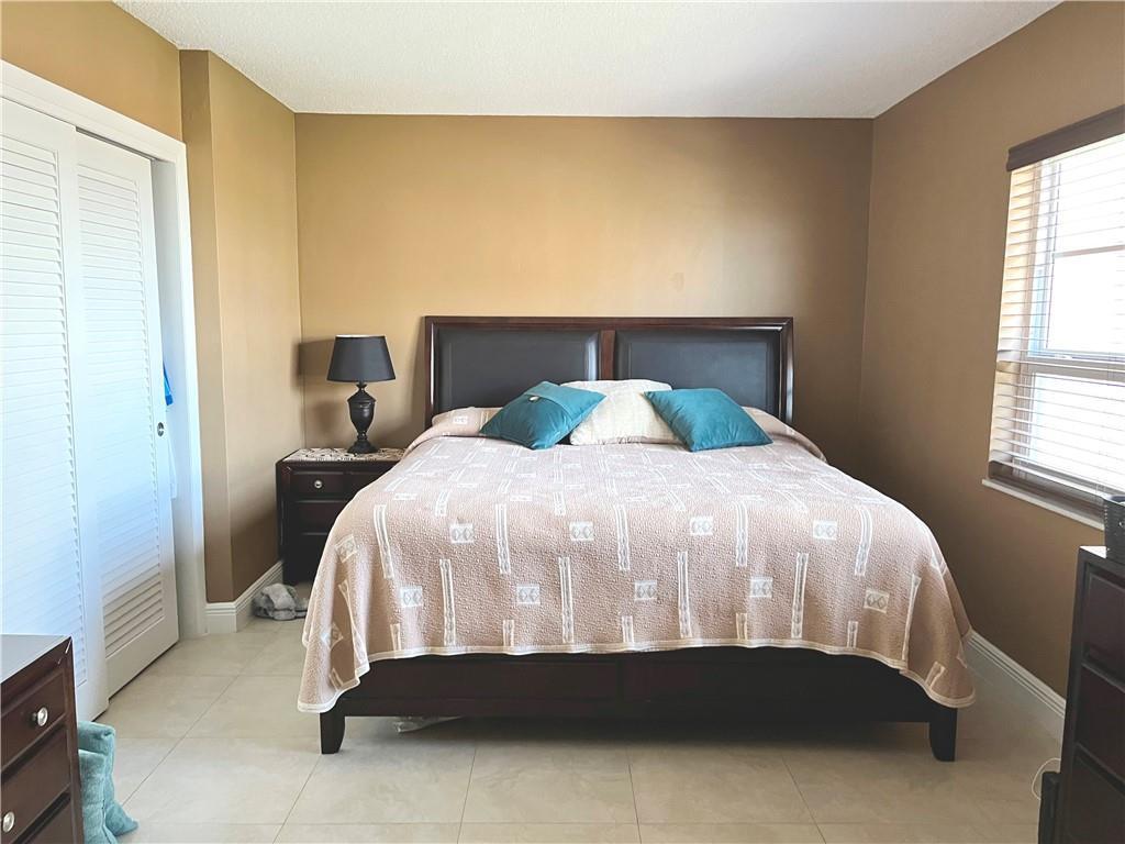 STARLIGHT TOWERS CONDO - Residential Lease