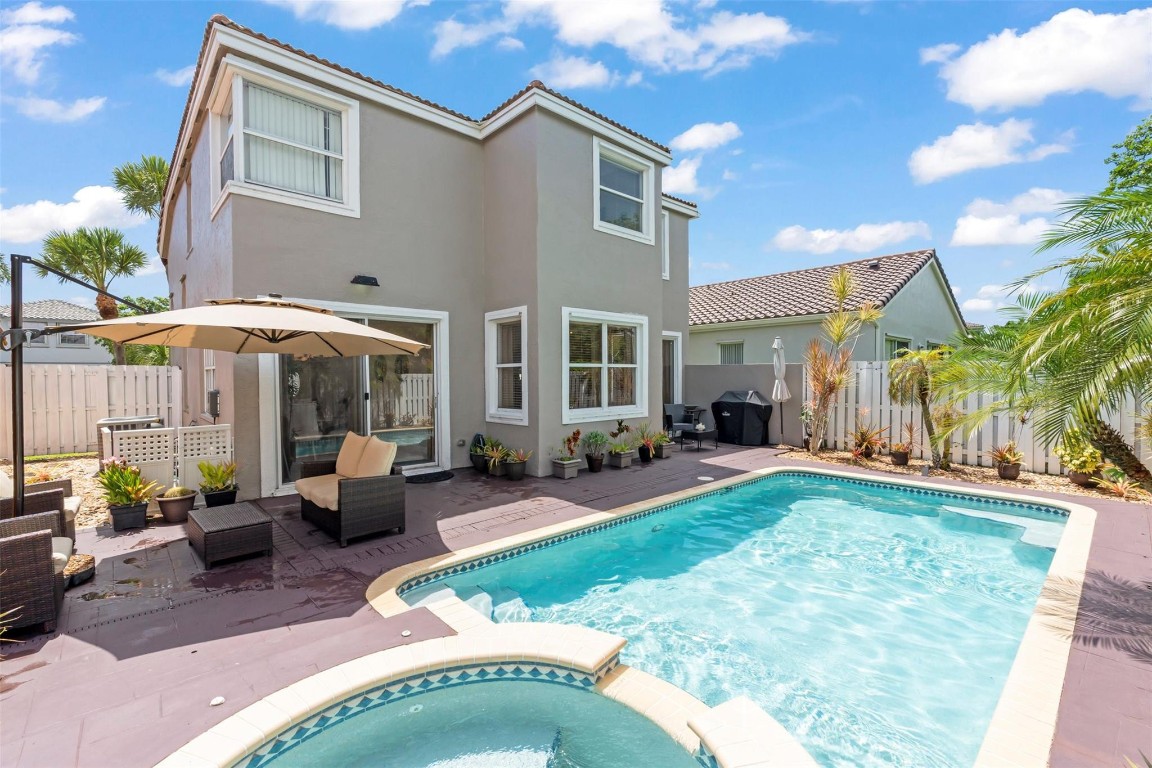TOWNGATE - Residential