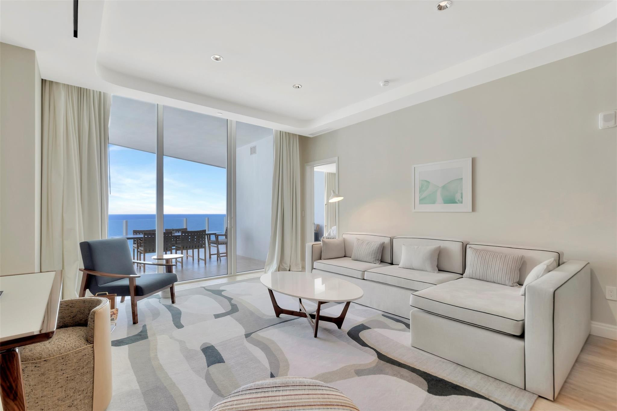 Four Seasons - Residential