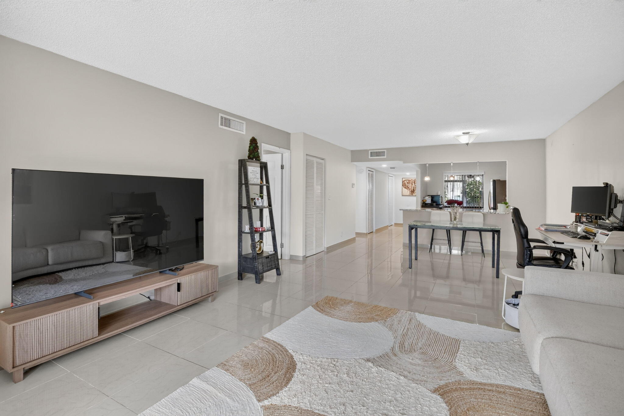 RACQUET CLUB APARTMENTS AT - Residential