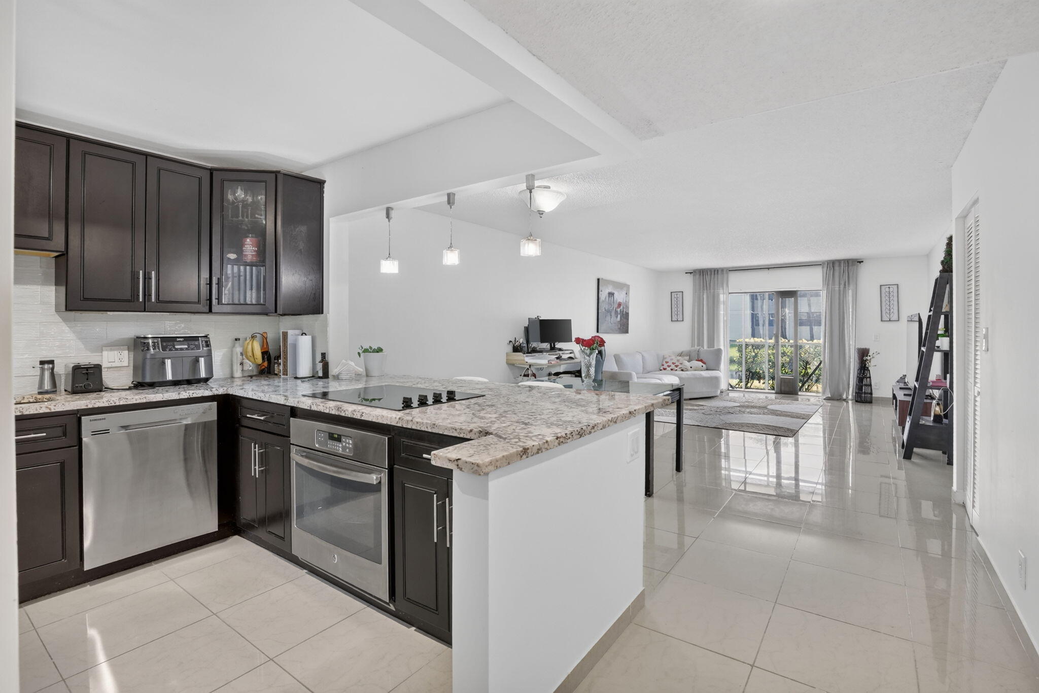 RACQUET CLUB APARTMENTS AT - Residential