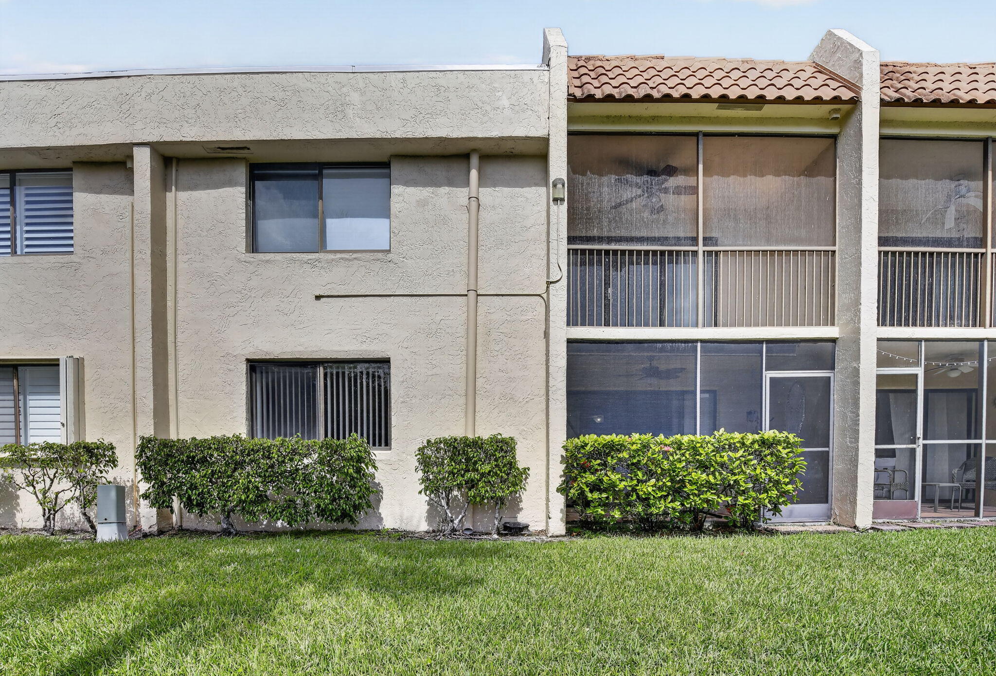 RACQUET CLUB APARTMENTS AT - Residential