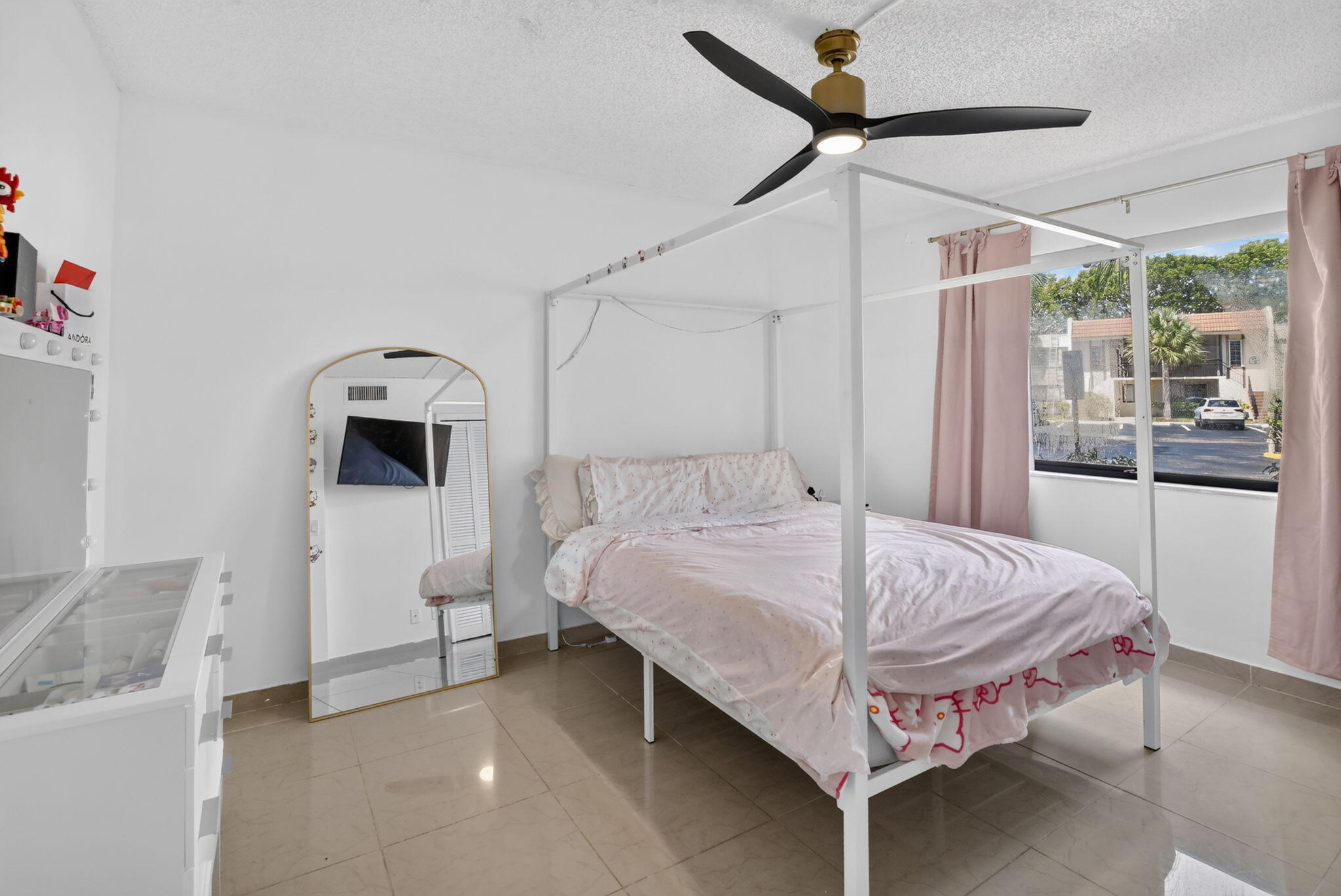 RACQUET CLUB APARTMENTS AT - Residential