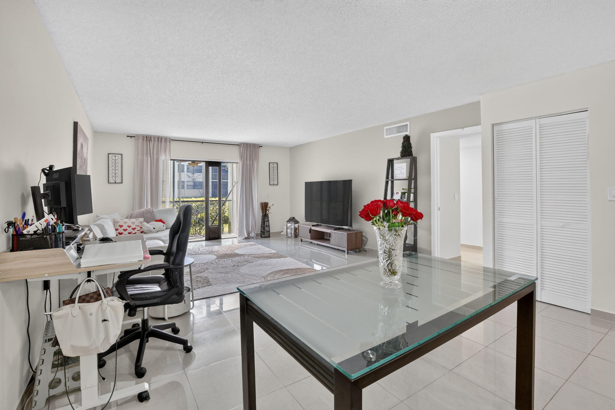 RACQUET CLUB APARTMENTS AT - Residential