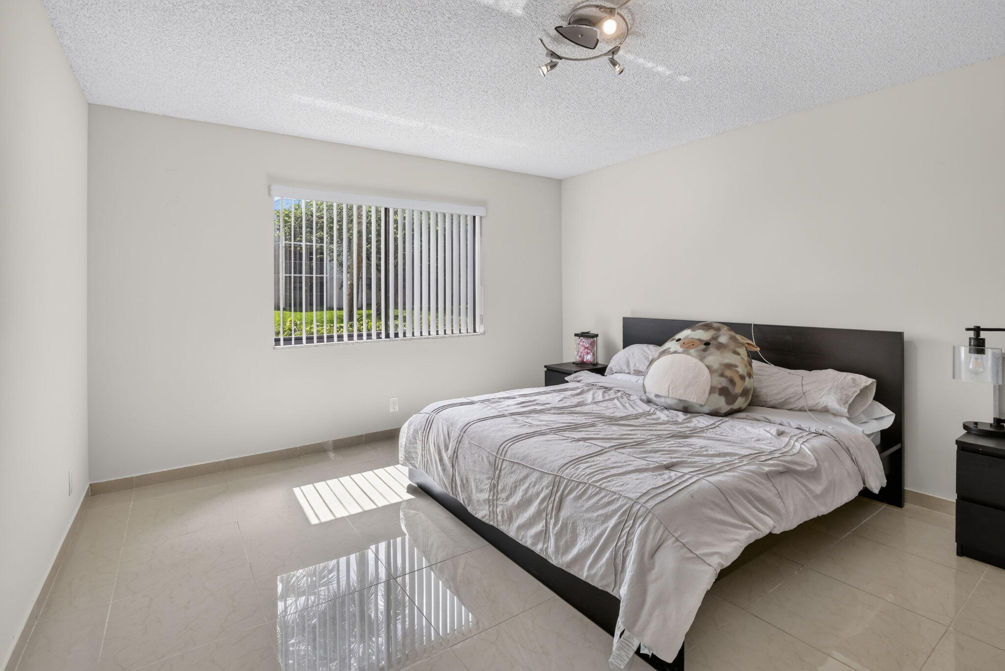 RACQUET CLUB APARTMENTS AT - Residential