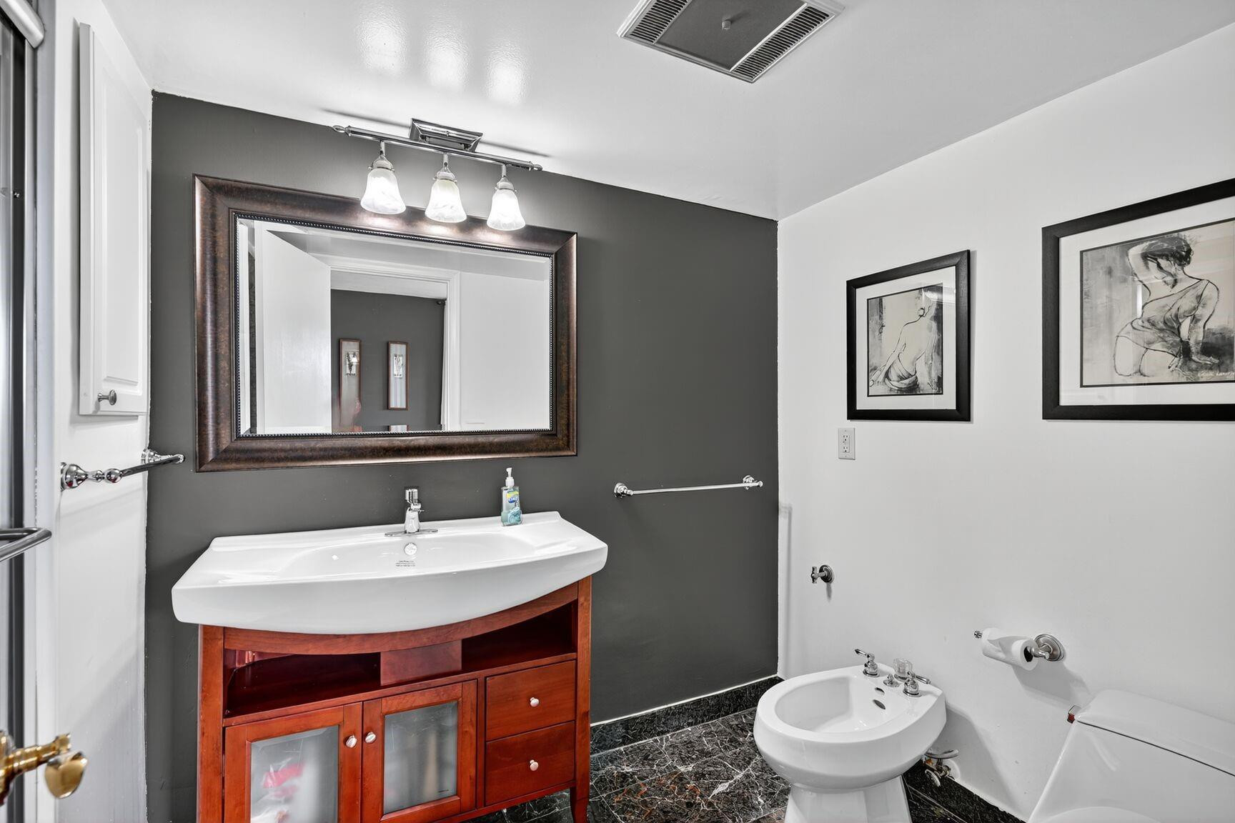 MIDDLE RIVER TOWER CONDO - Residential