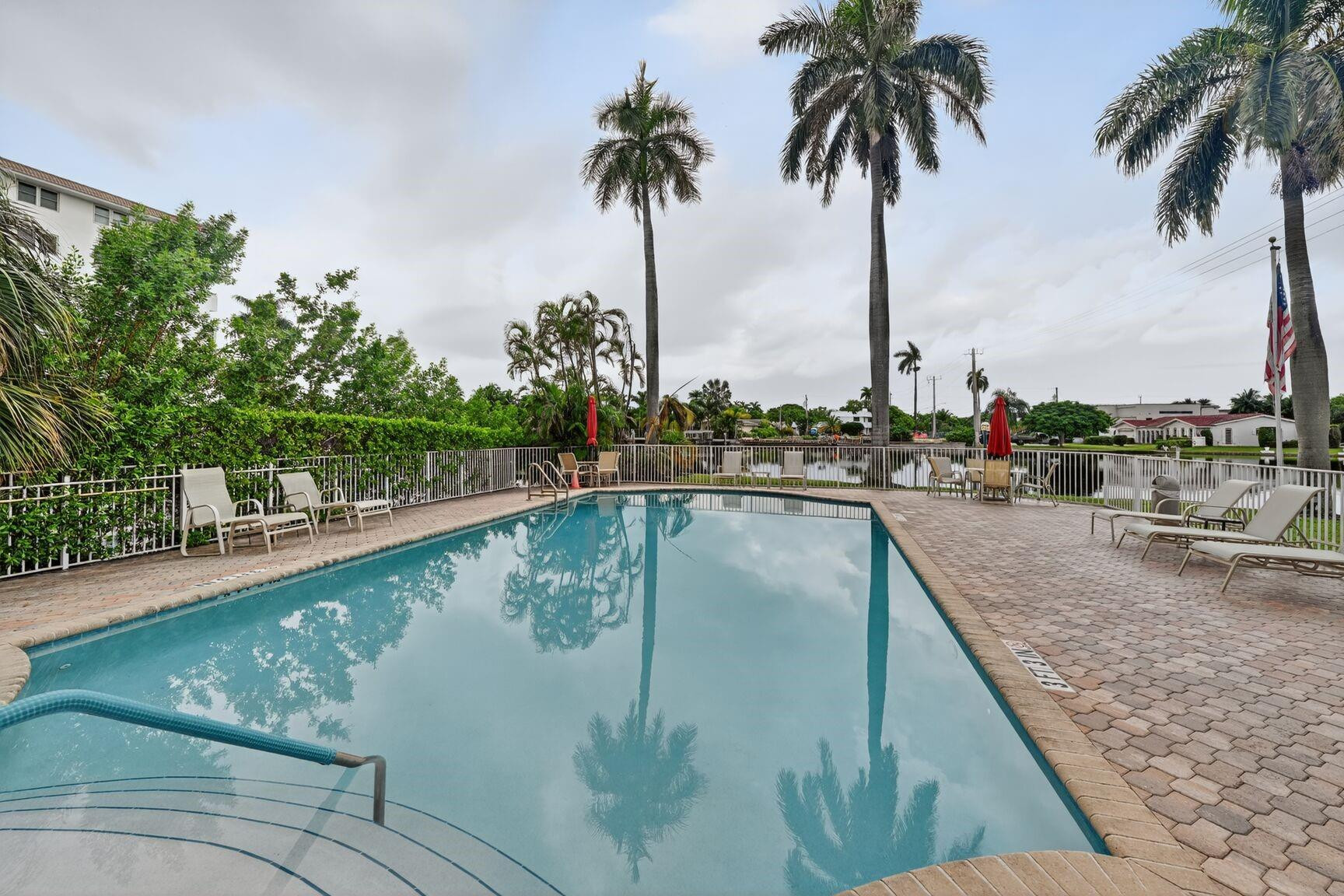 MIDDLE RIVER TOWER CONDO - Residential