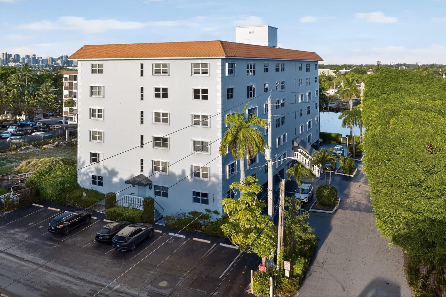 MIDDLE RIVER TOWER CONDO - Residential