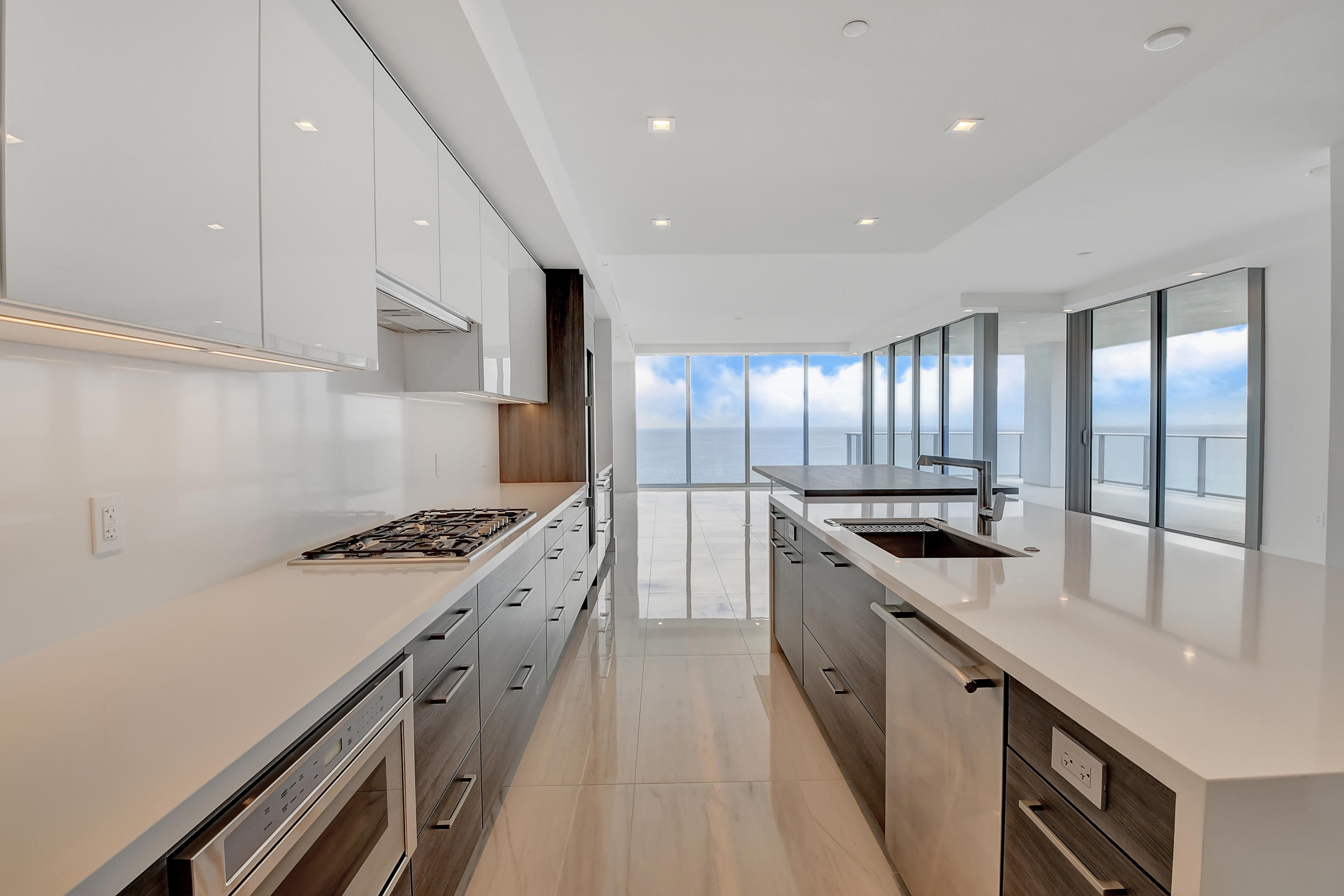 5000 NORTH OCEAN - Residential