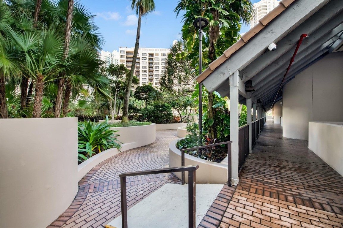 Brickell Key One - Residential