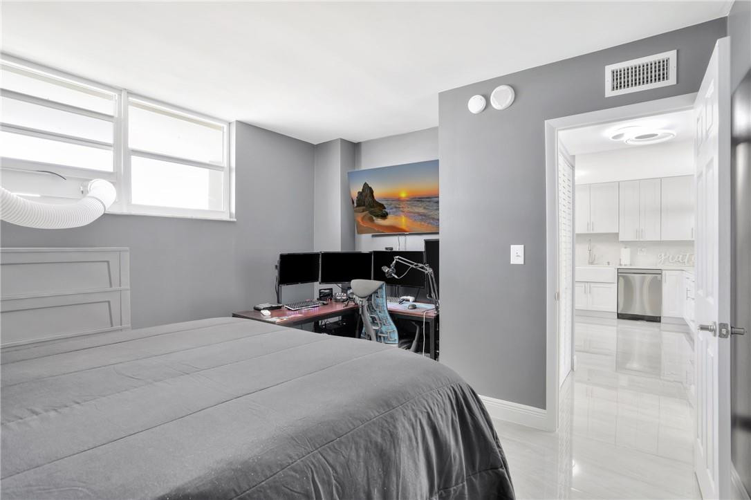 Admiralty Towers - Residential