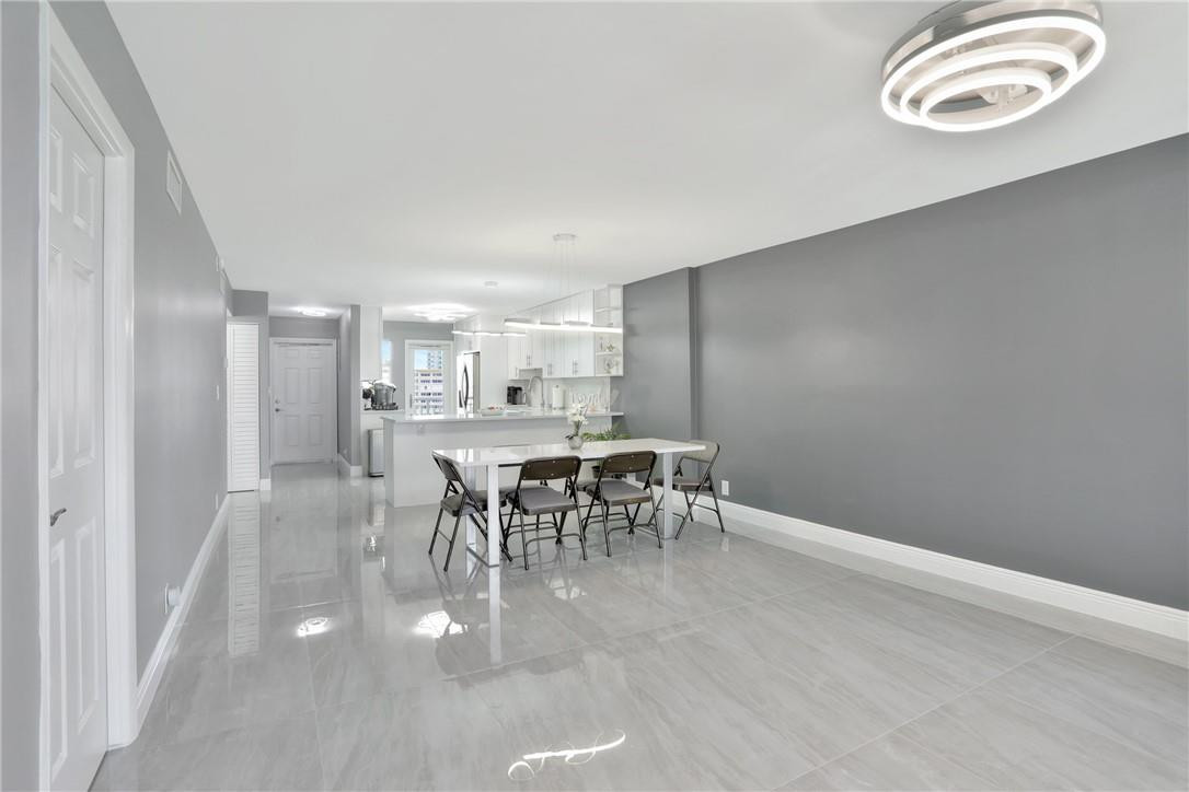 Admiralty Towers - Residential