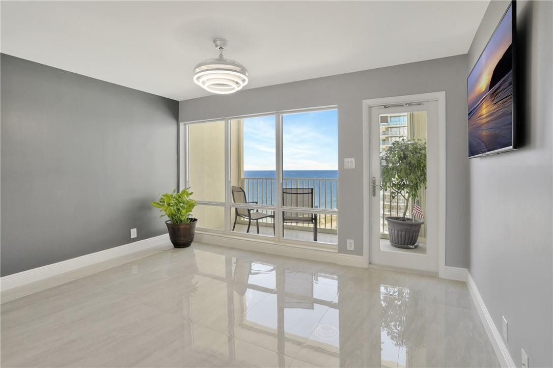 Admiralty Towers - Residential