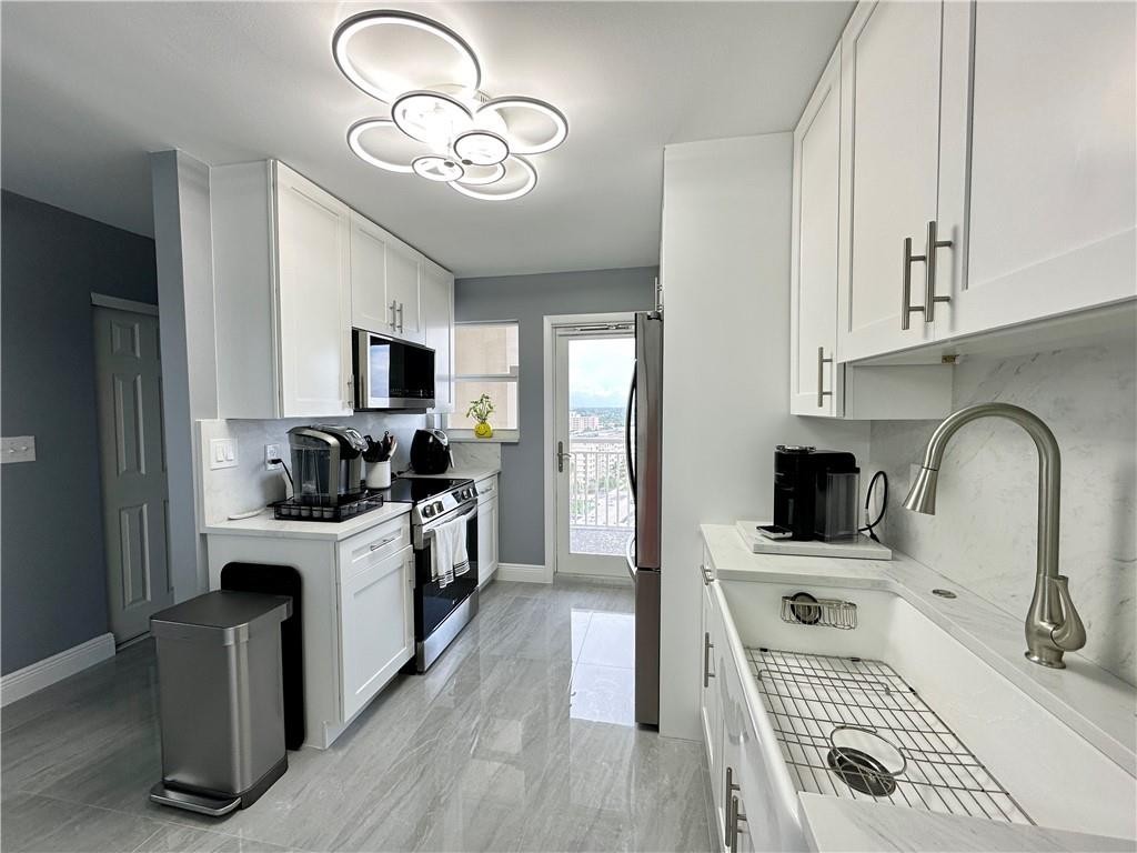 Admiralty Towers - Residential