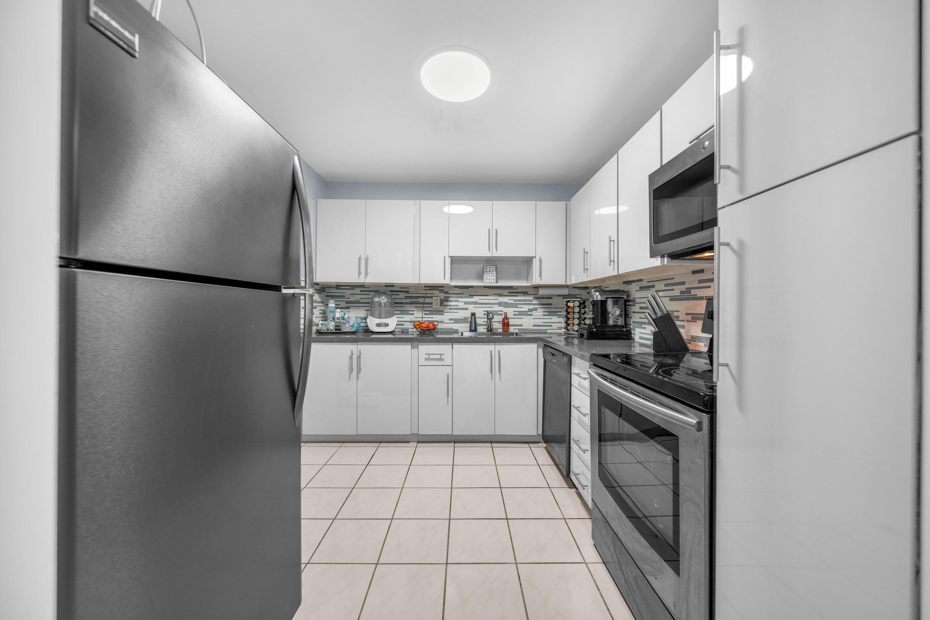 STANTON HOUSE CONDO - Residential