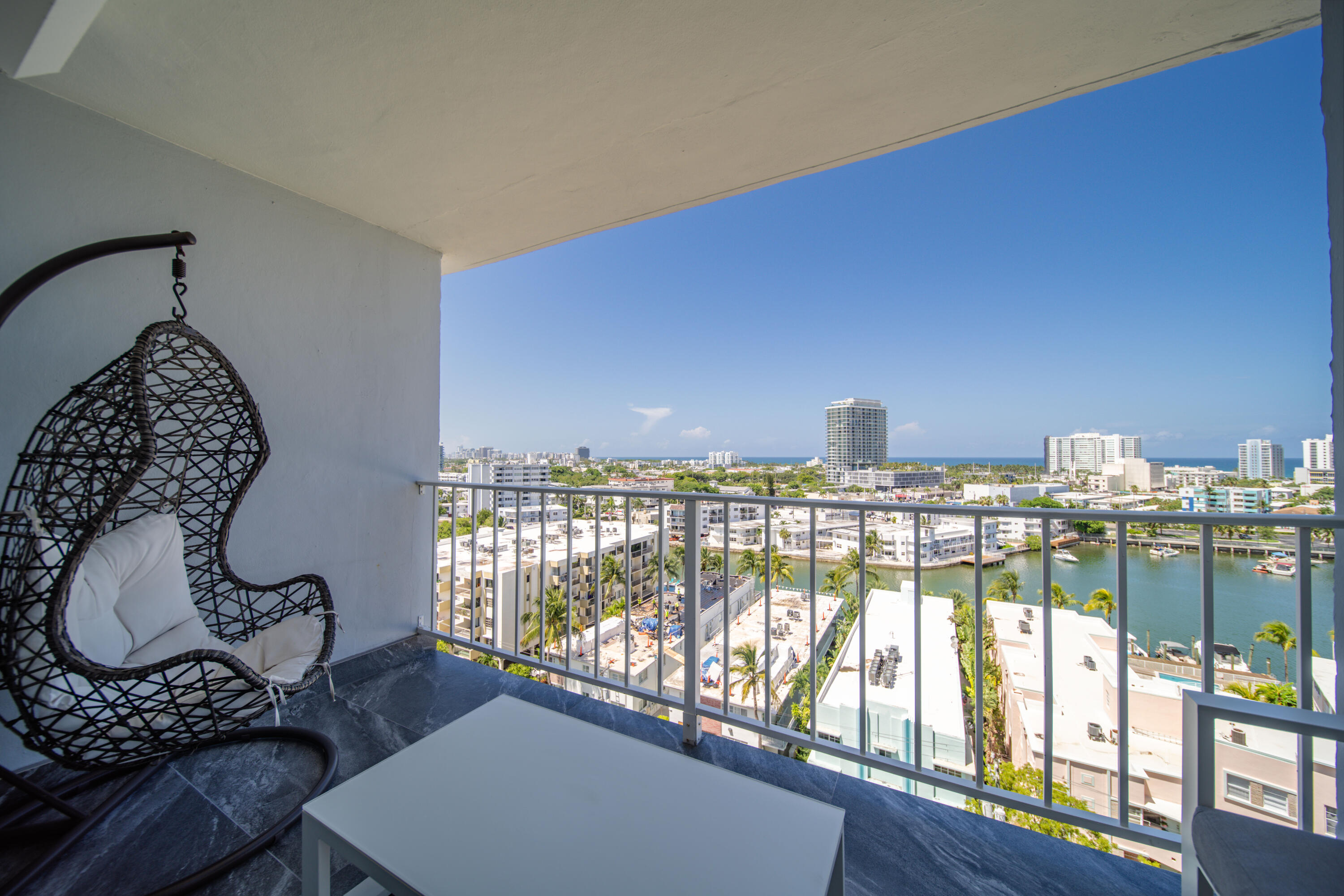 STANTON HOUSE CONDO - Residential