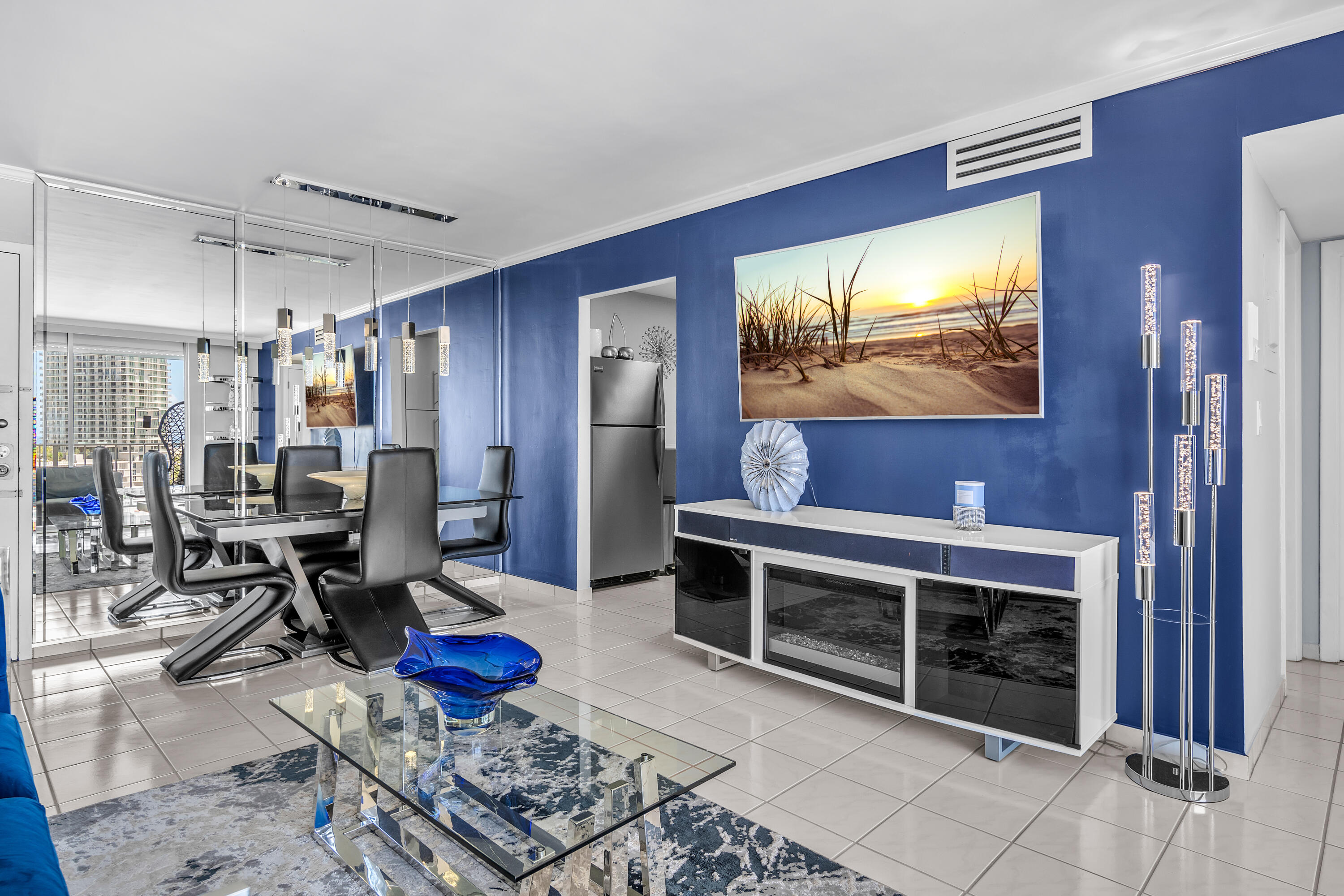 STANTON HOUSE CONDO - Residential