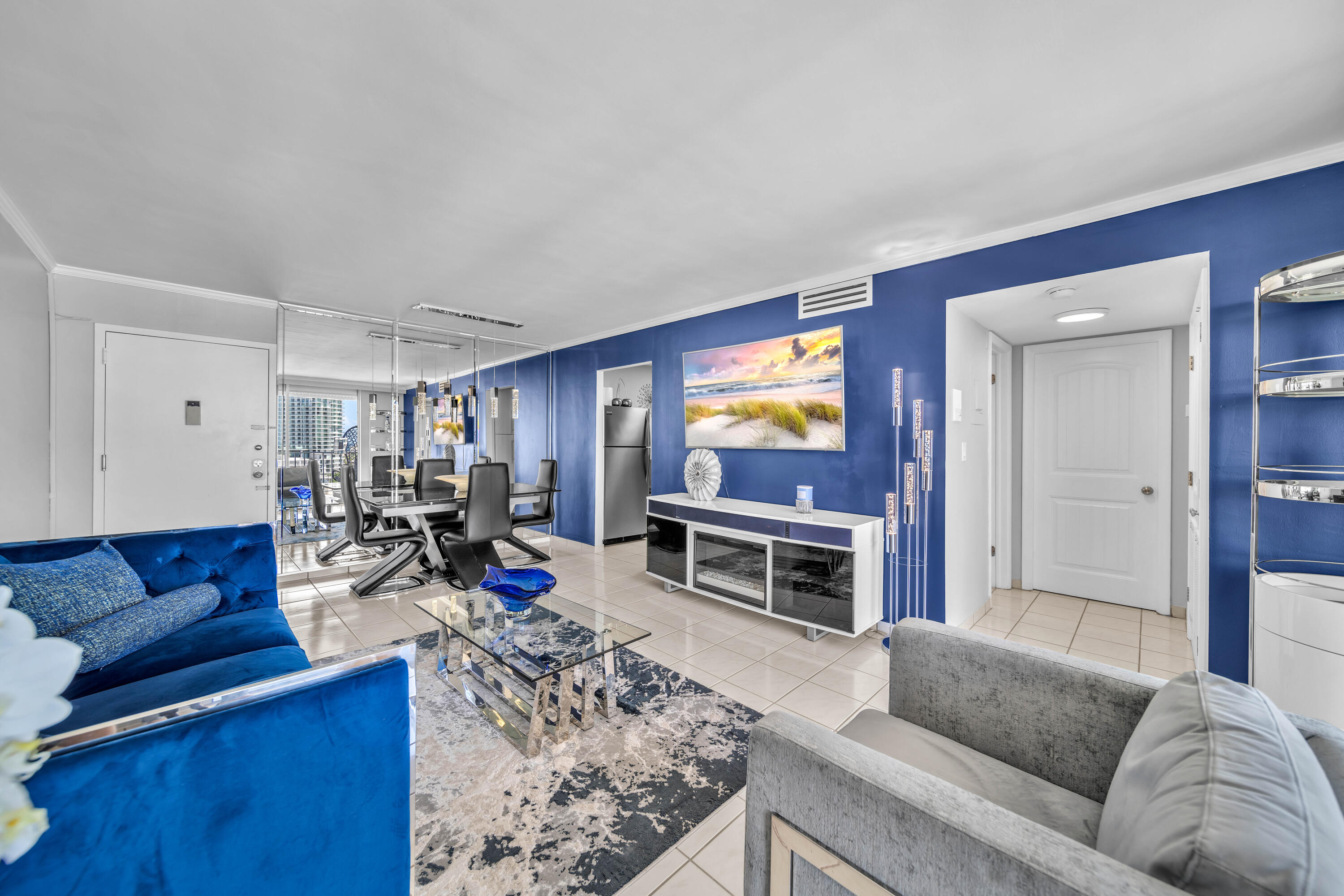 STANTON HOUSE CONDO - Residential