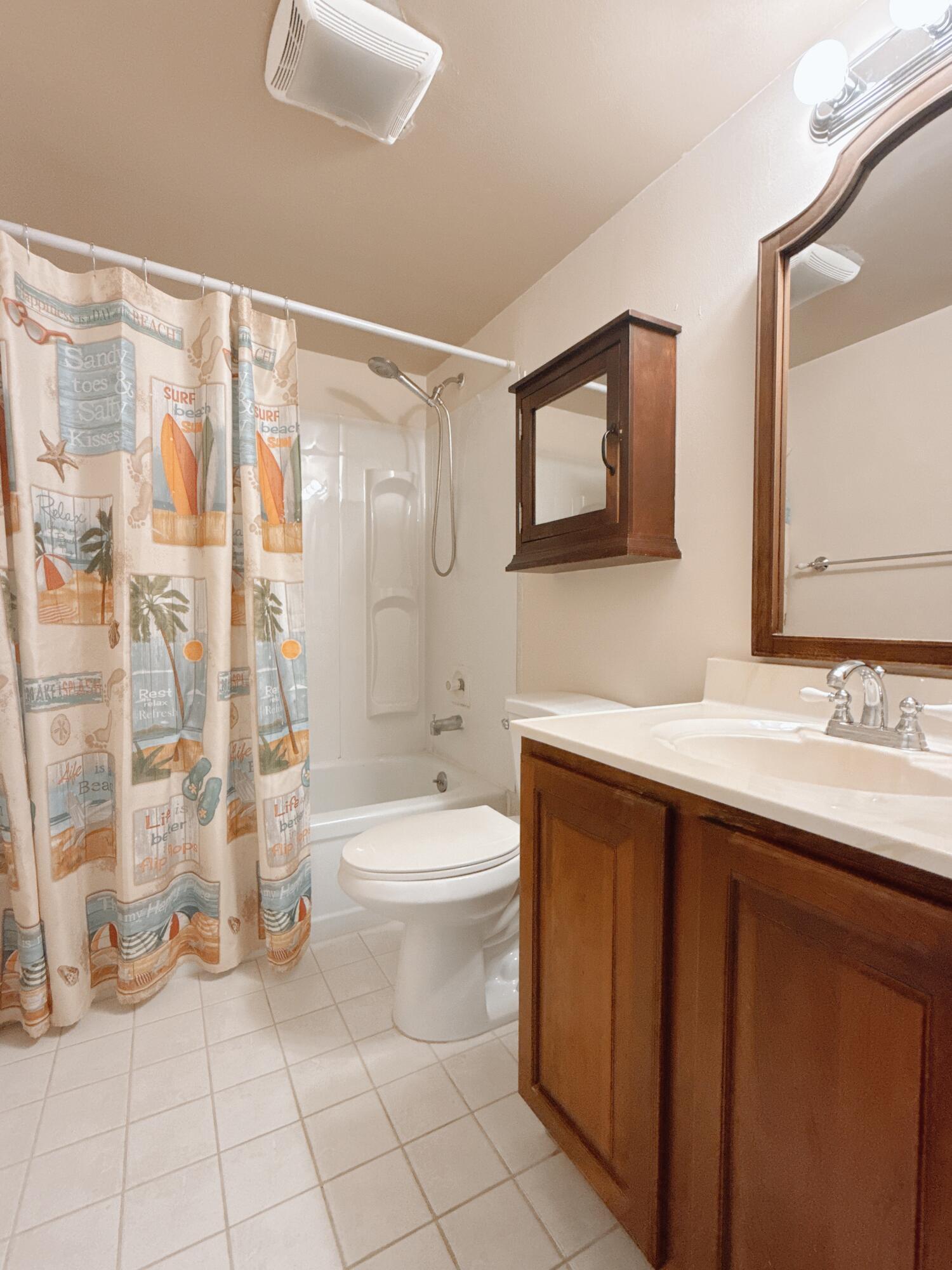 BOCA TERRACE CONDO PH I AND II OR261 - Residential Lease