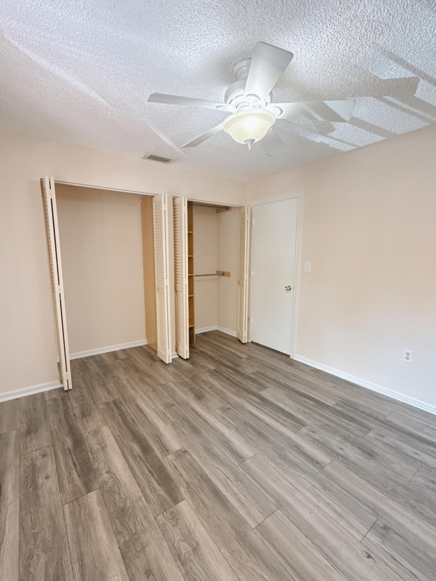 BOCA TERRACE CONDO PH I AND II OR261 - Residential Lease