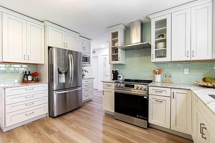 PLUMOSA PARK SEC A, B AND D - Residential