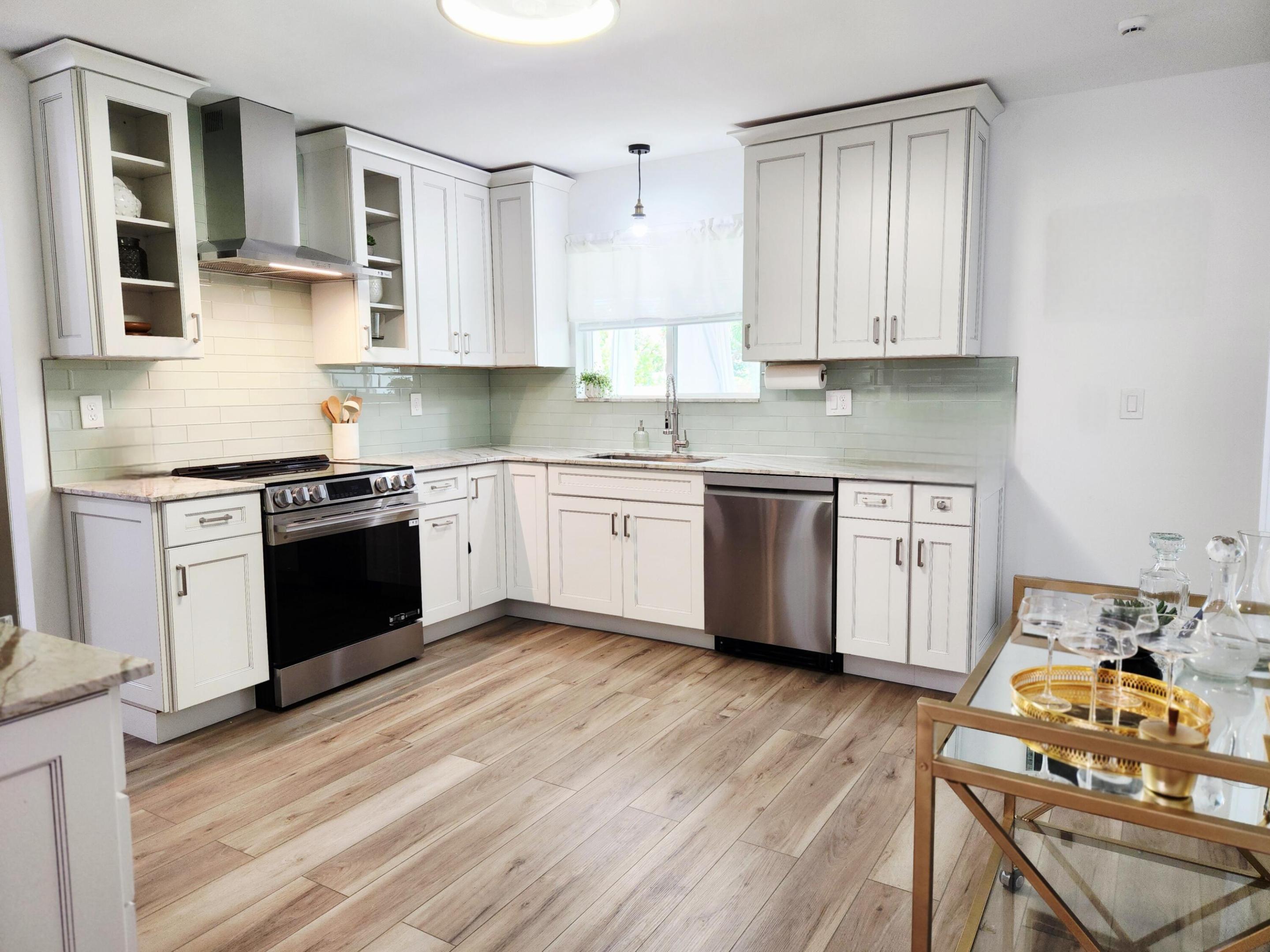 PLUMOSA PARK SEC A, B AND D - Residential