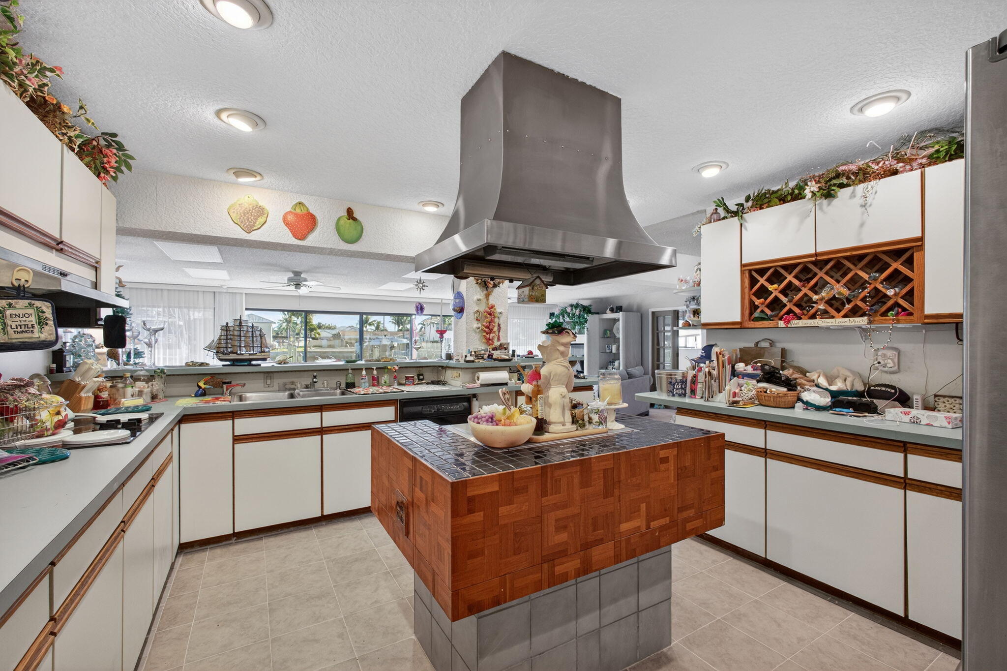 NORTH PALM BEACH VILLAGE OF 6 - Residential