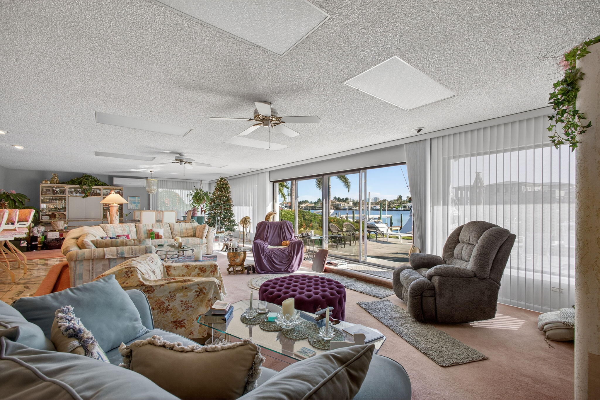 NORTH PALM BEACH VILLAGE OF 6 - Residential