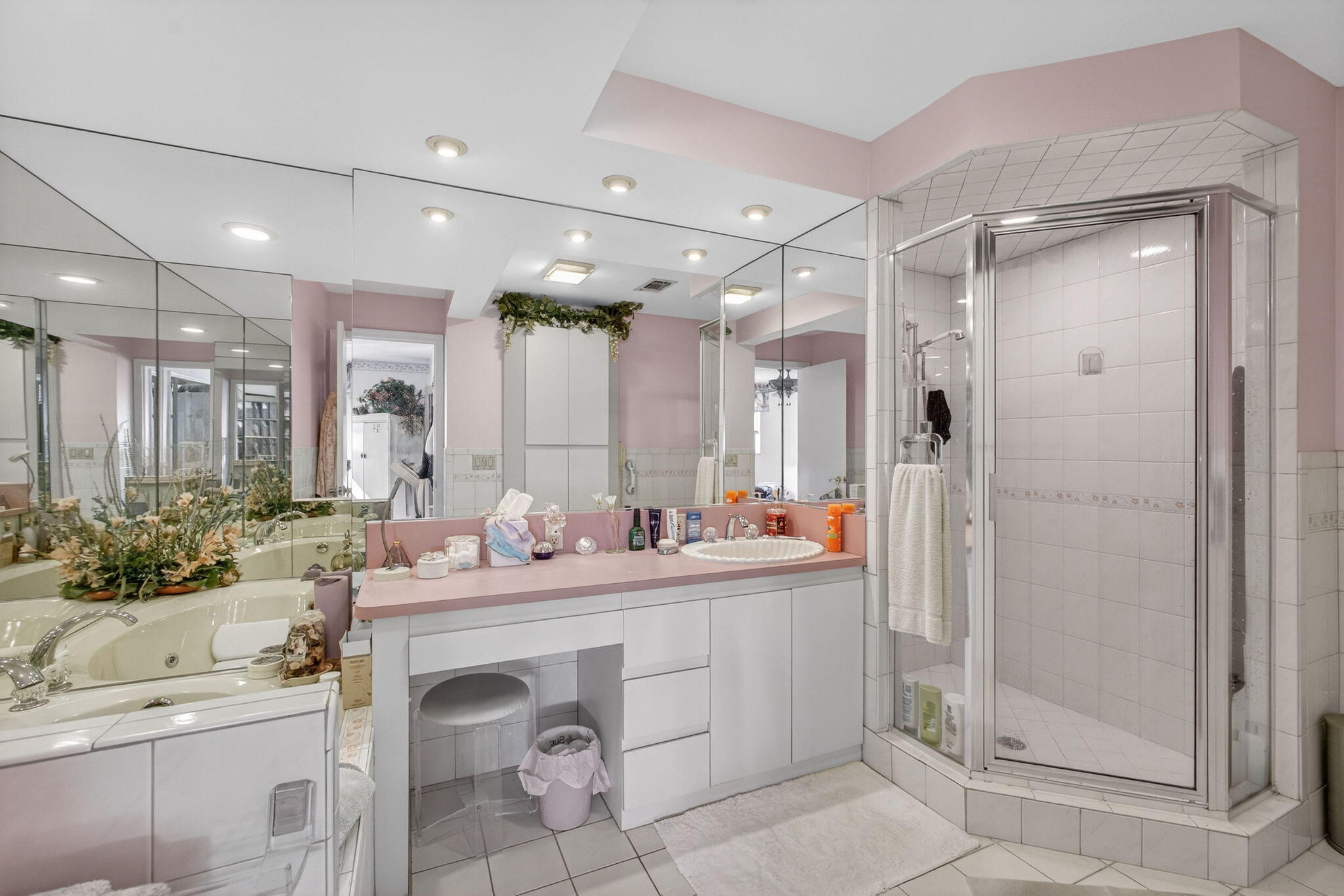 NORTH PALM BEACH VILLAGE OF 6 - Residential