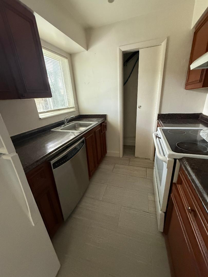 PINEHURST - Residential Lease
