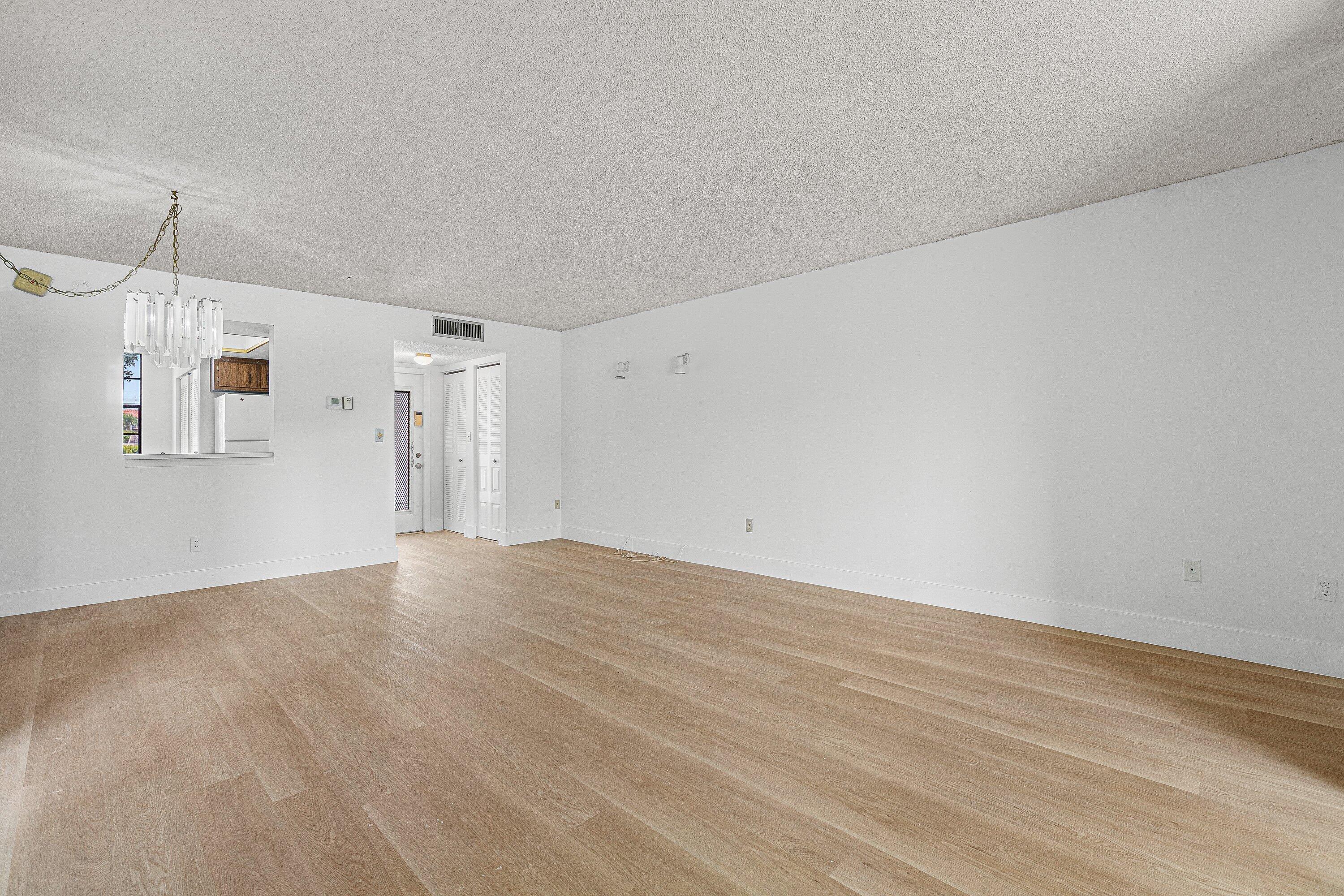 PALM SPRINGS CONDO - Residential