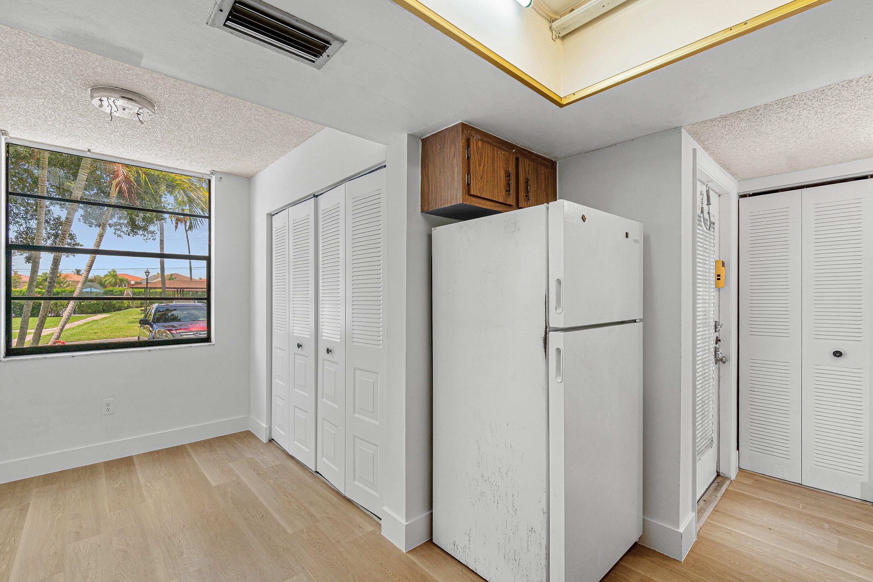 PALM SPRINGS CONDO - Residential