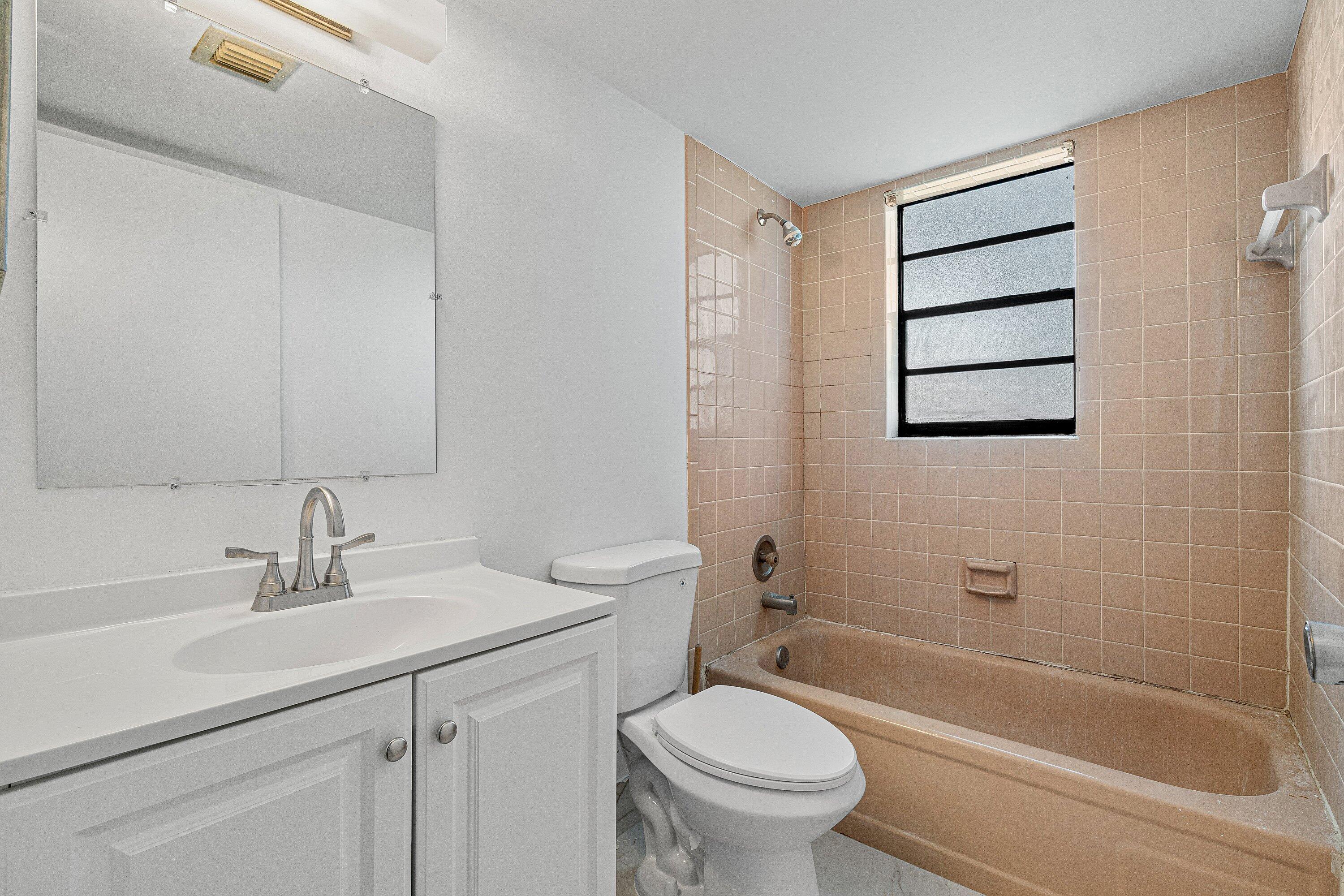 PALM SPRINGS CONDO - Residential